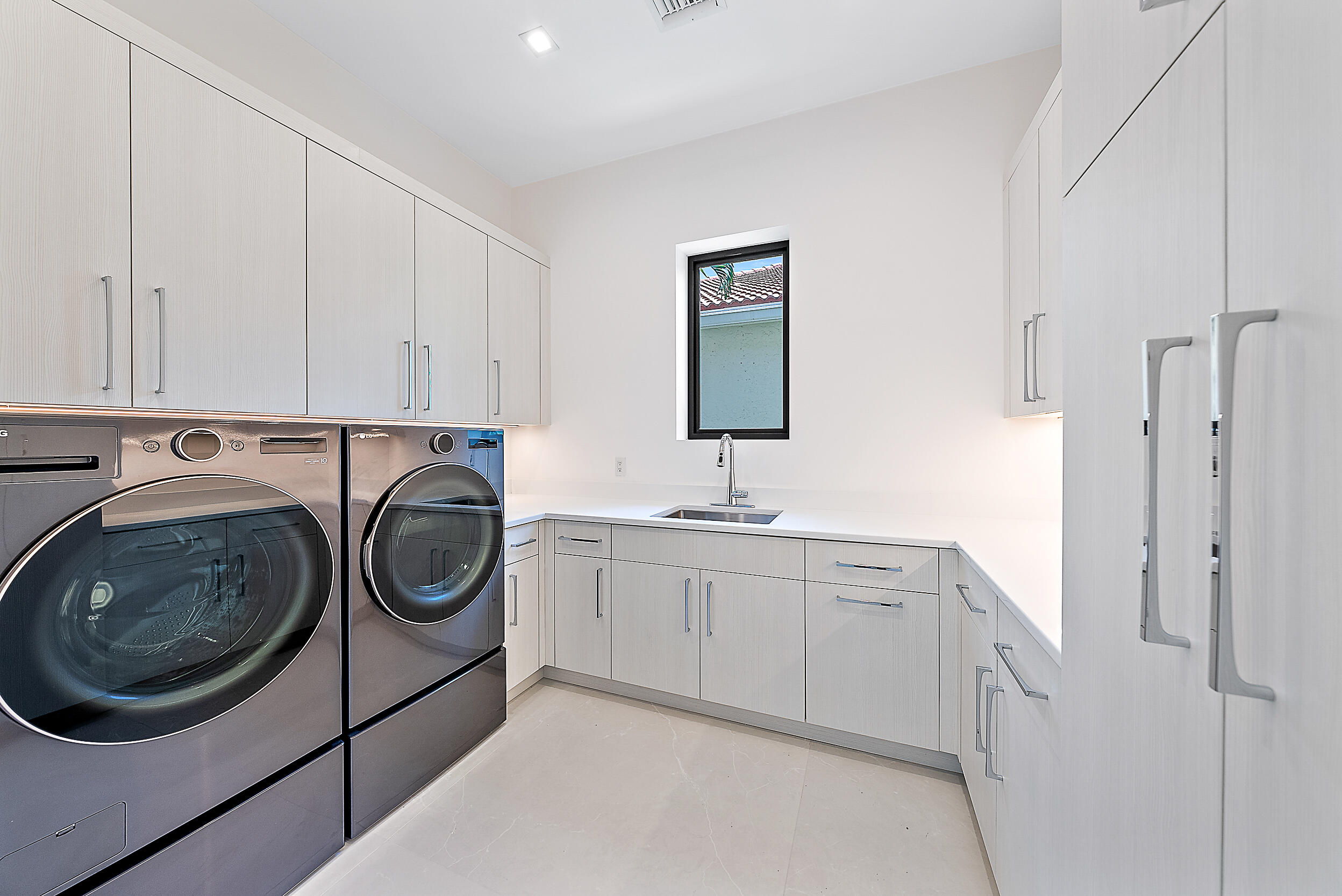 Admirals Cove - Residential