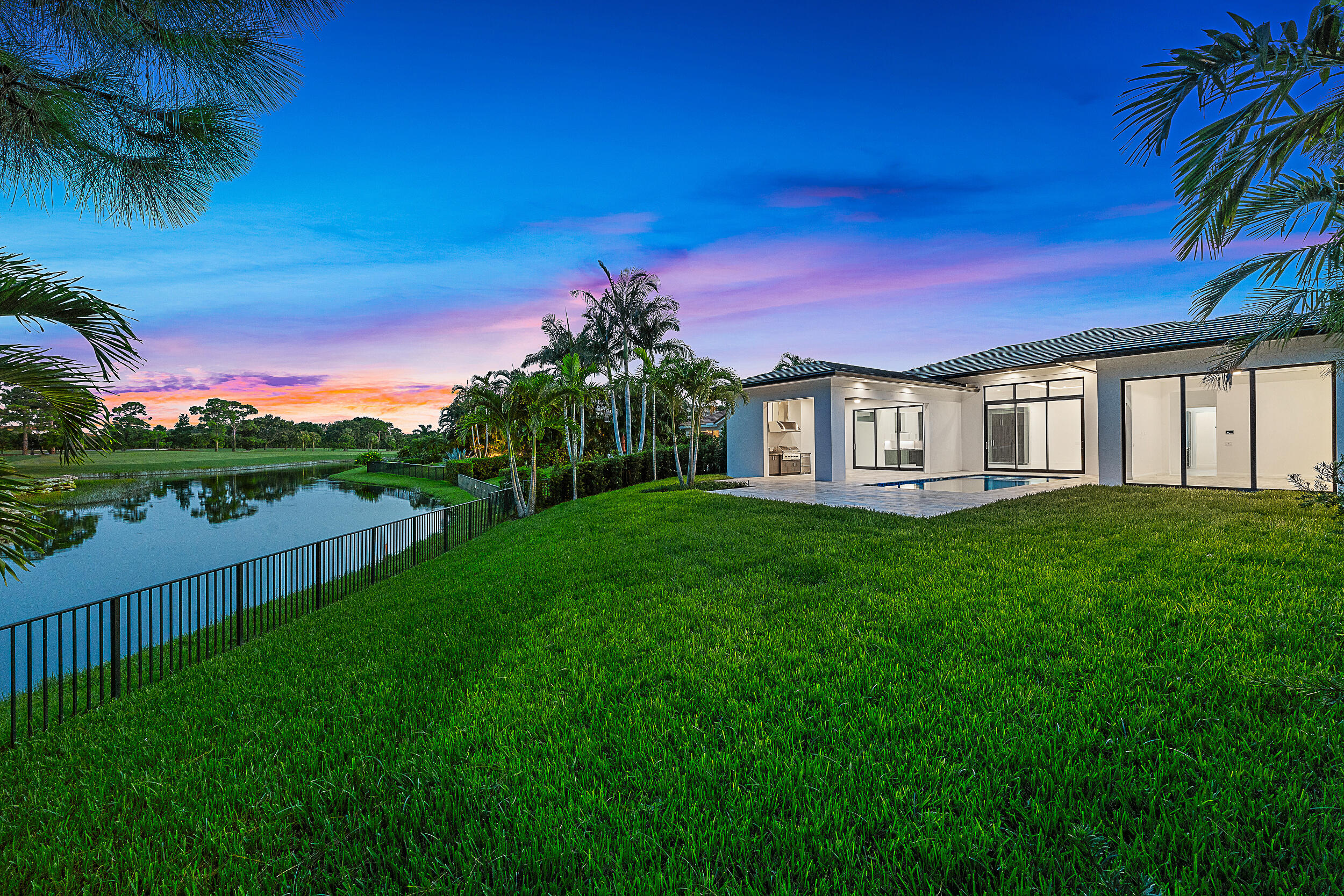 Admirals Cove - Residential