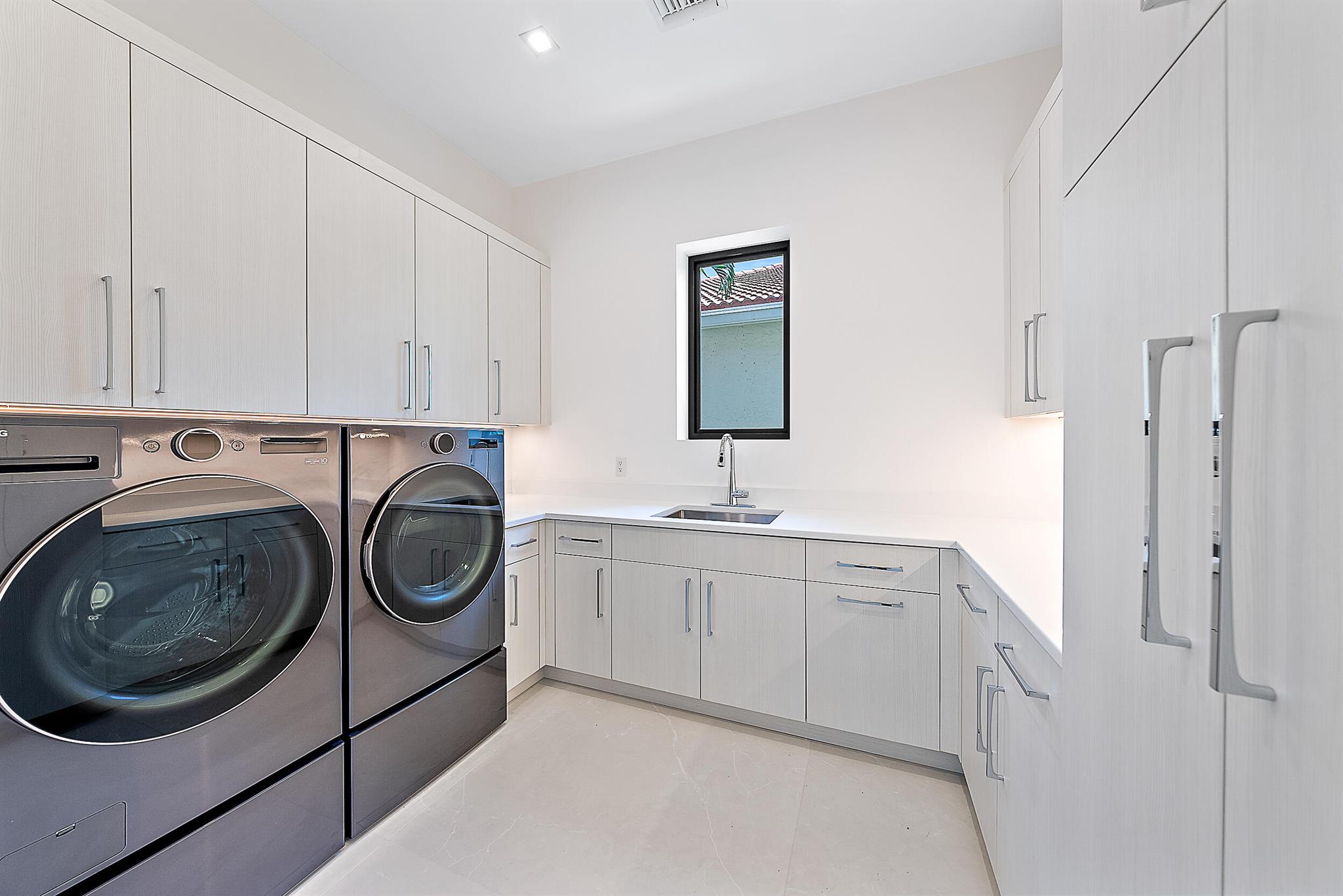 Admirals Cove - Residential