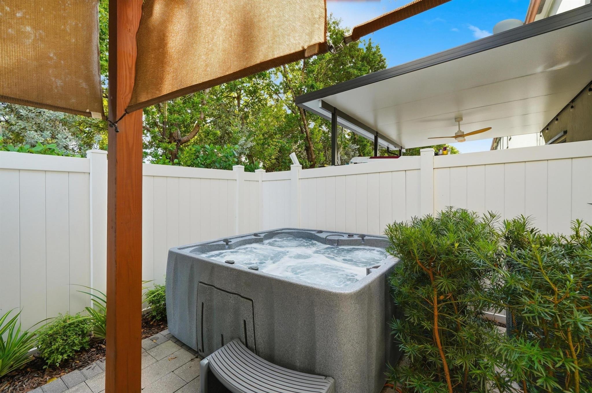 Aquabella - Residential