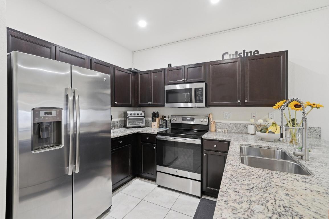 Aquabella - Residential