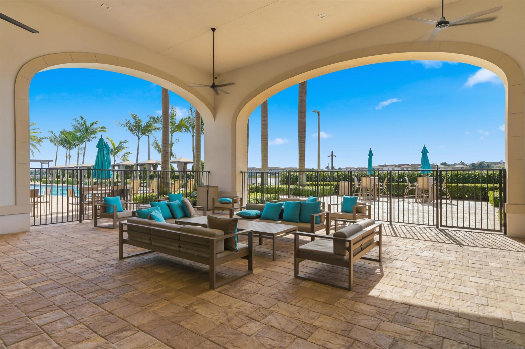 Aquabella - Residential