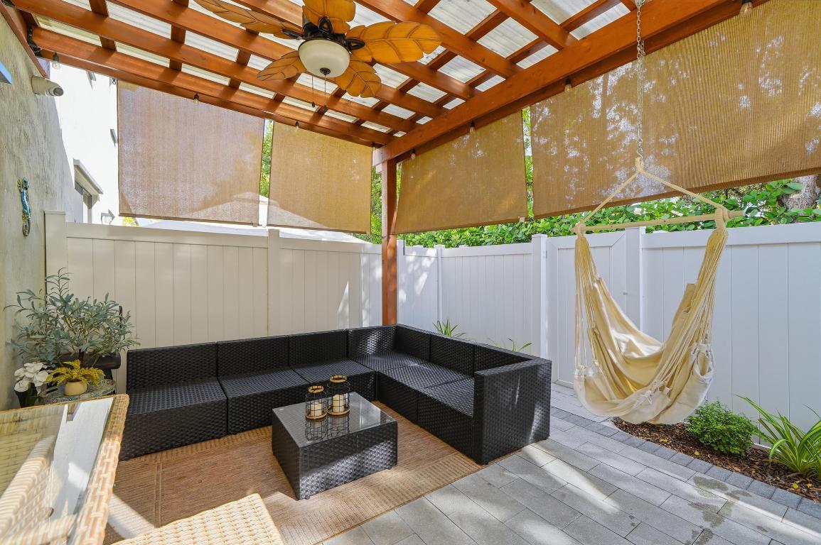 Aquabella - Residential