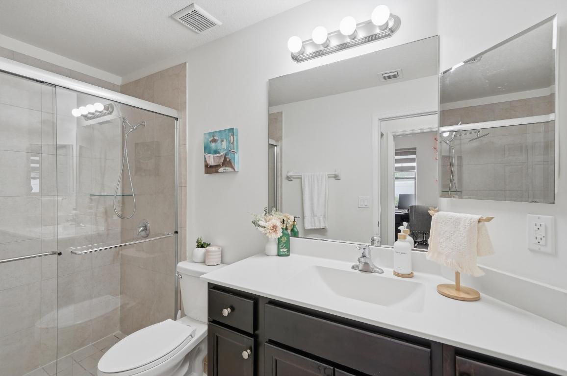 Aquabella - Residential