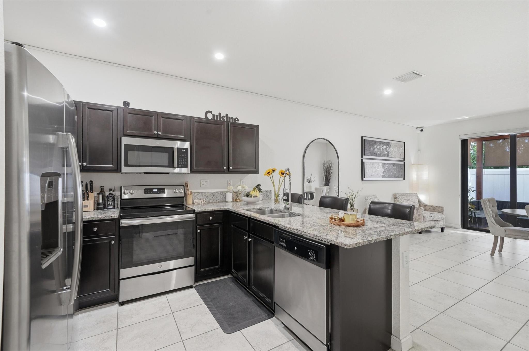 Aquabella - Residential