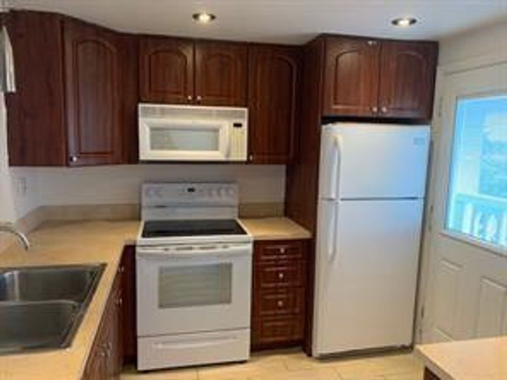 Photo of 320 NE 12th Avenue #503, Hallandale Beach, FL 33009 (MLS # F10475485)