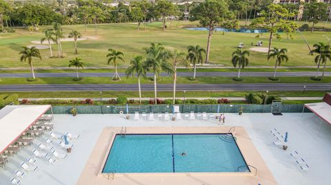 A home in Lake Worth