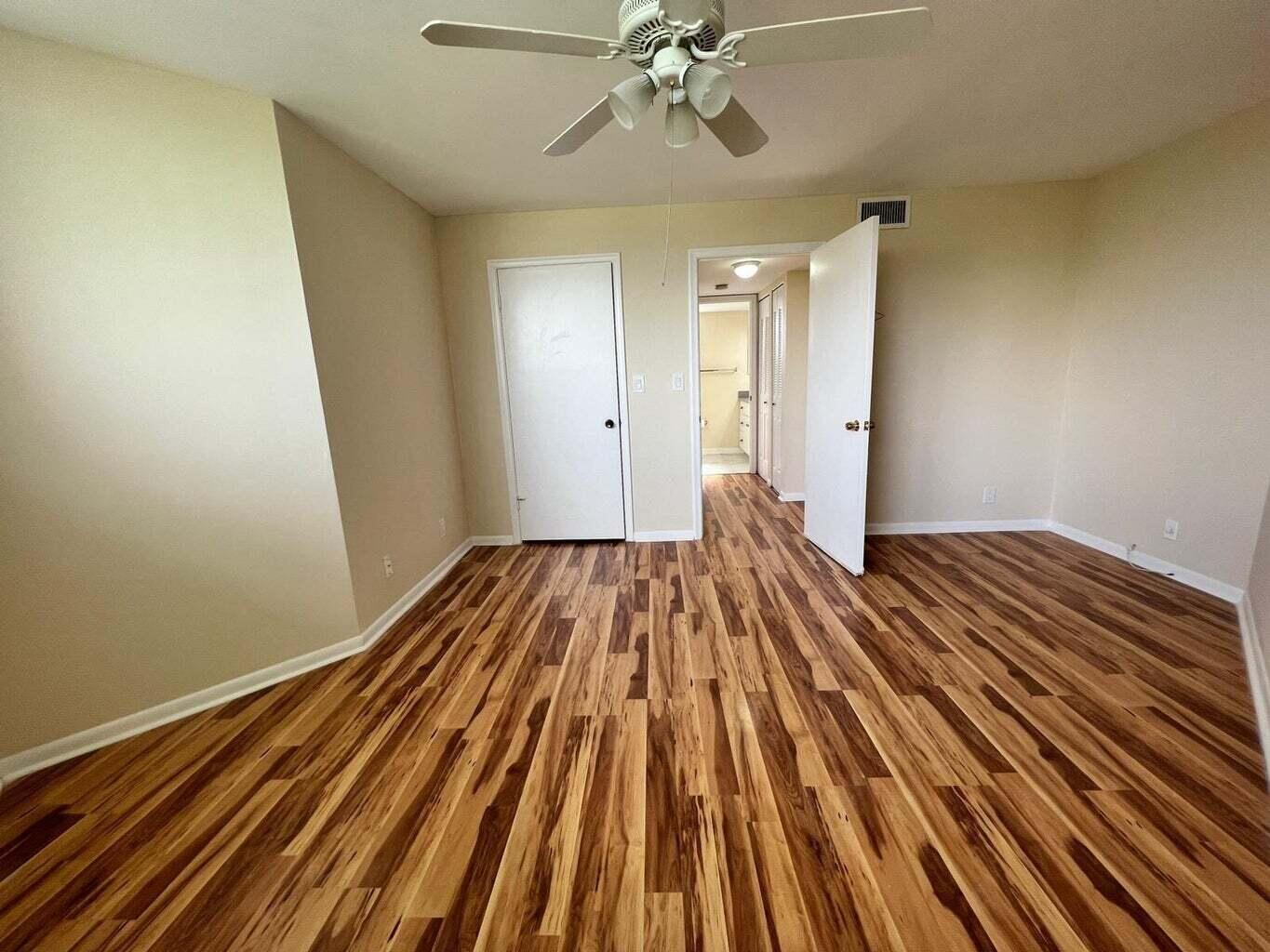 PRESIDENTIAL GOLFVIEW CONDO - Residential Lease