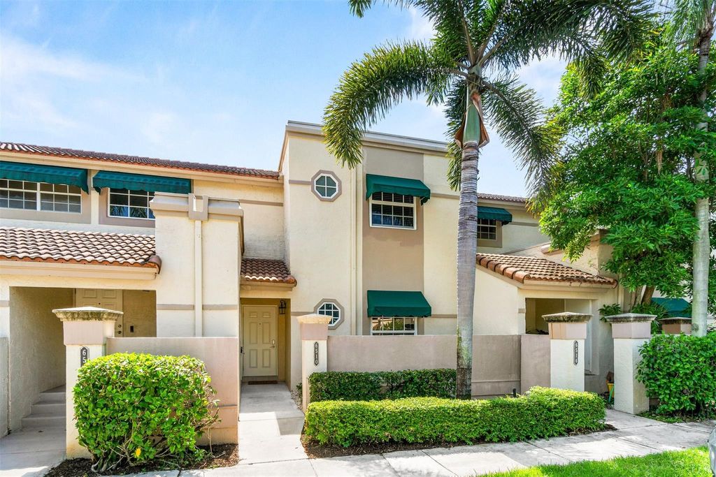 Photo of 6510 Via Regina #6510, Boca Raton, FL 33433 (MLS # F10516574)