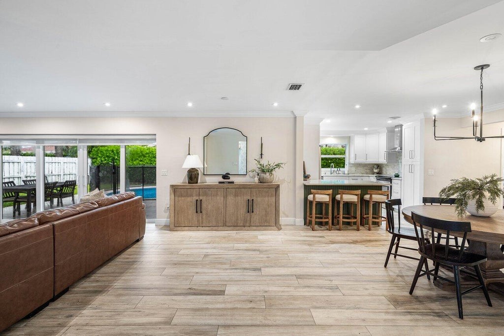 Photo of 979 SW 13TH Drive, Boca Raton, FL 33486 (MLS # B26083425)