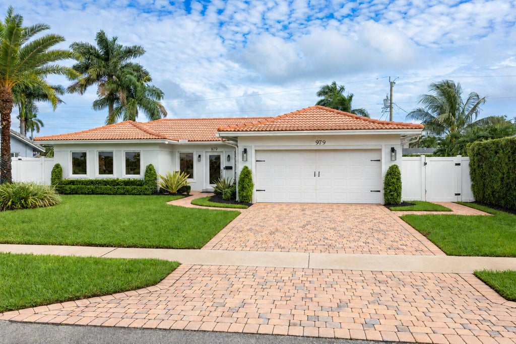 Photo of 979 SW 13TH Drive, Boca Raton, FL 33486 (MLS # B26083425)