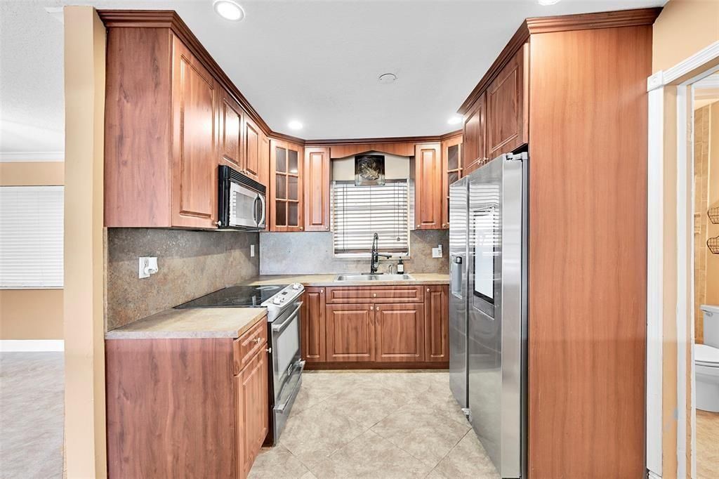 Photo of 1390 NE 39th St, Pompano Beach, FL 33064 (MLS # F10533446)