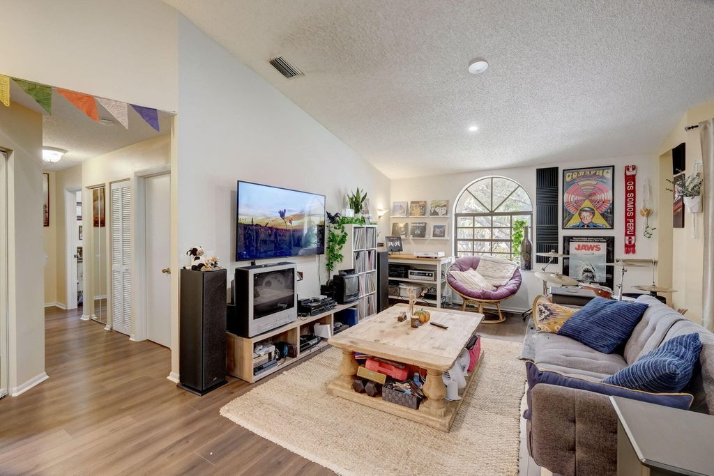 Photo of 5091 Splendido Court #N, Boynton Beach, FL 33437 (MLS # B26008881)