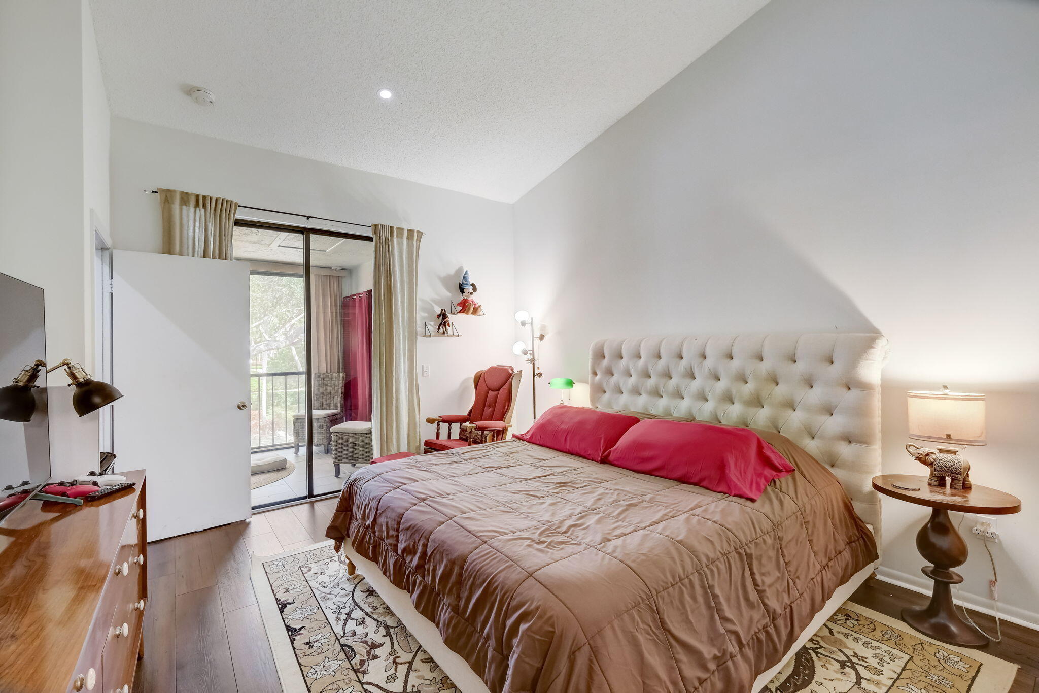 EXCELLENTE VILLAGE A,B,C,D,F, & G CONDO - Residential