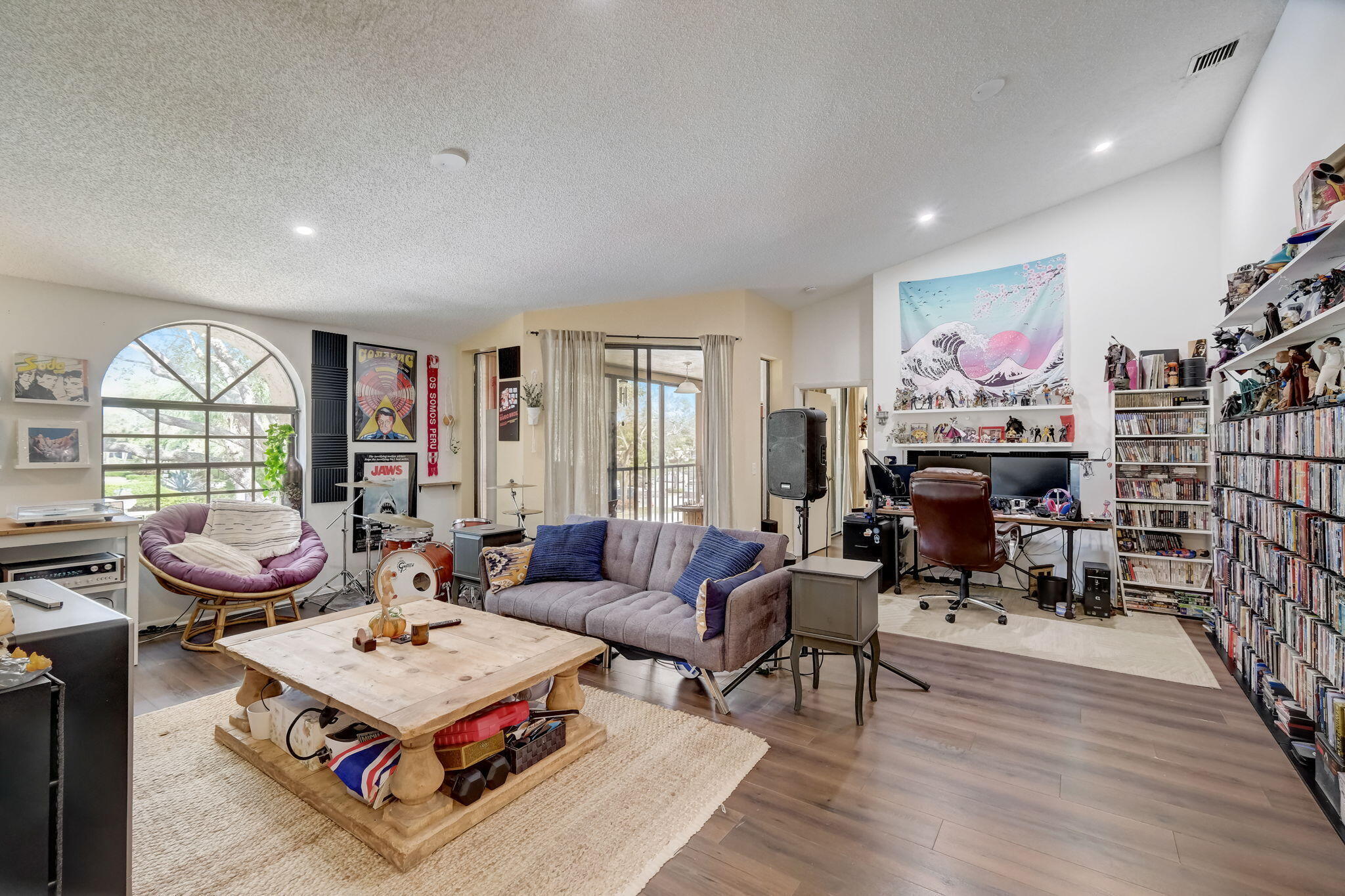 EXCELLENTE VILLAGE A,B,C,D,F, & G CONDO - Residential