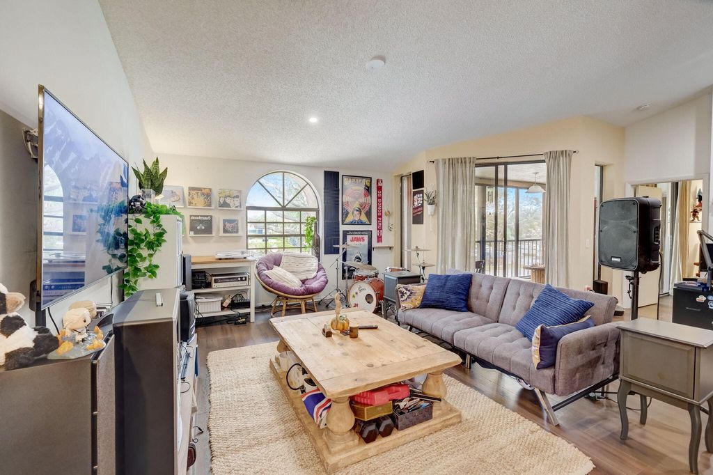 Photo of 5091 Splendido Court #N, Boynton Beach, FL 33437 (MLS # B26008881)