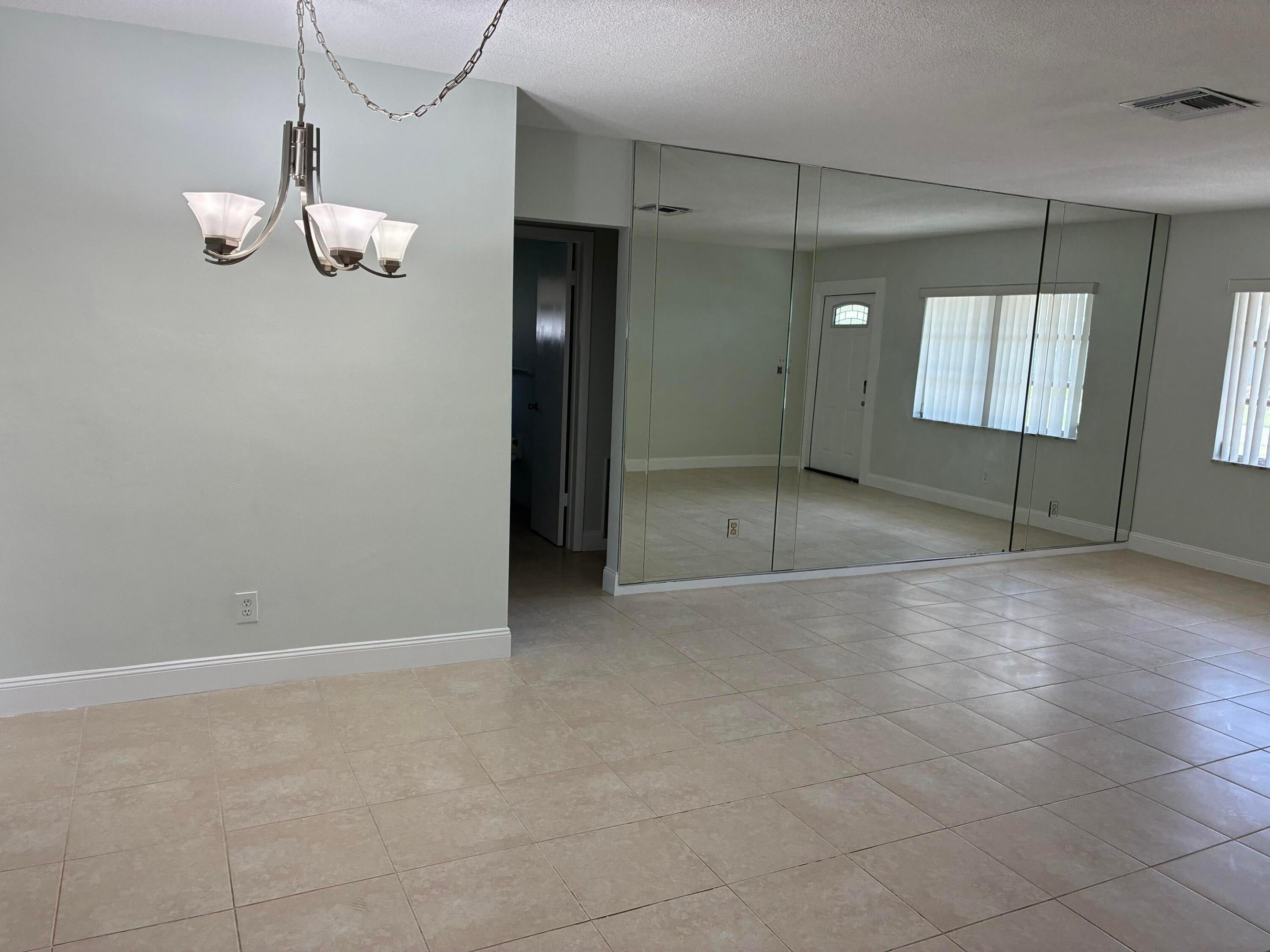 9505 NW 73RD Street