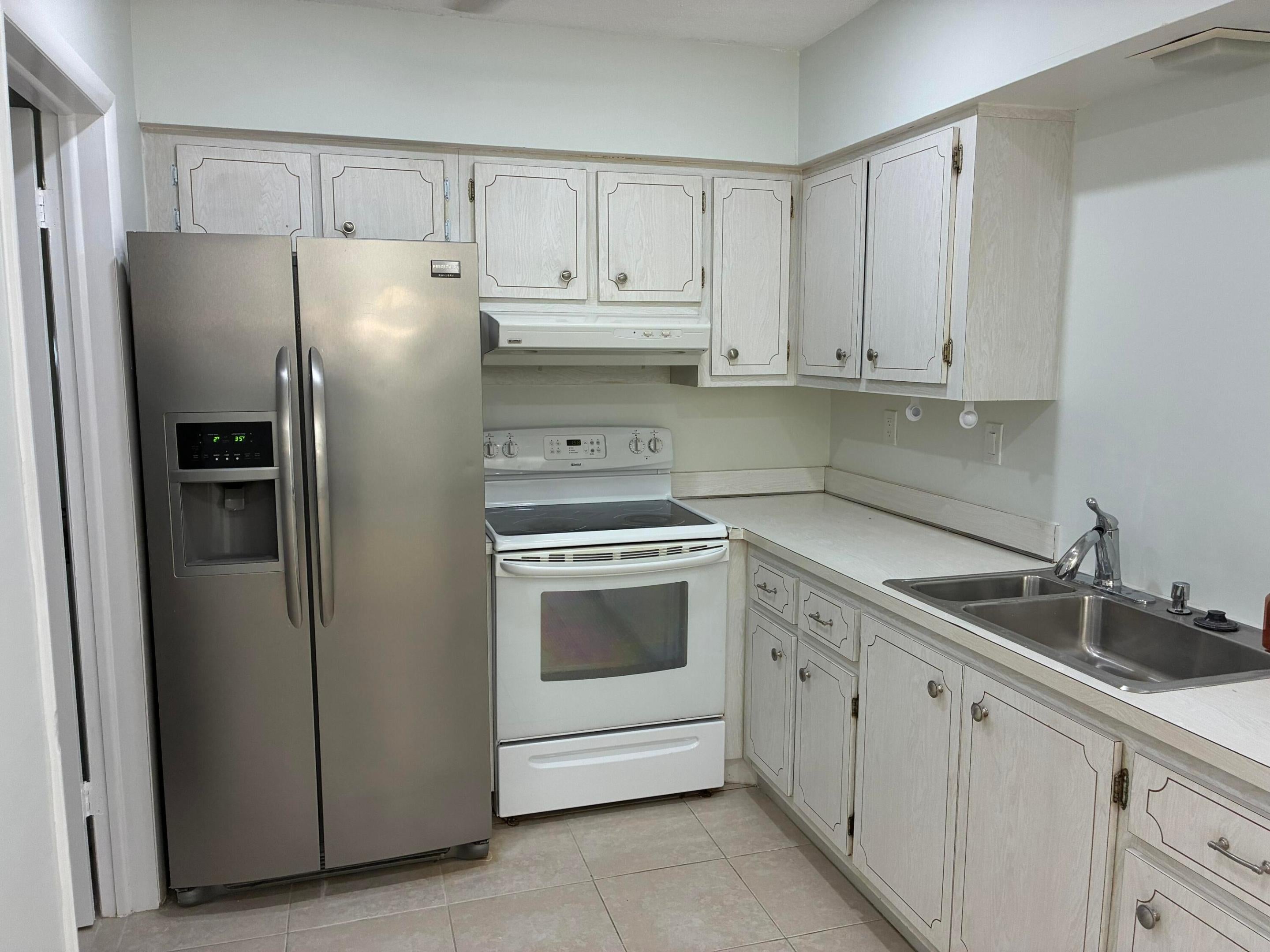 9505 NW 73RD Street