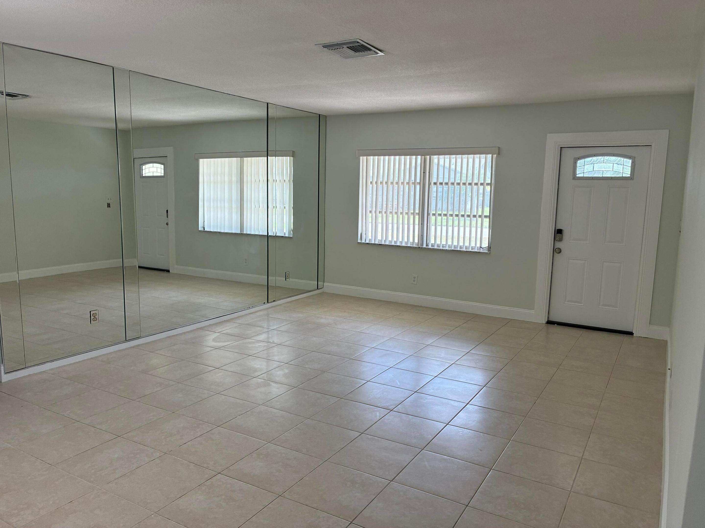 9505 NW 73RD Street