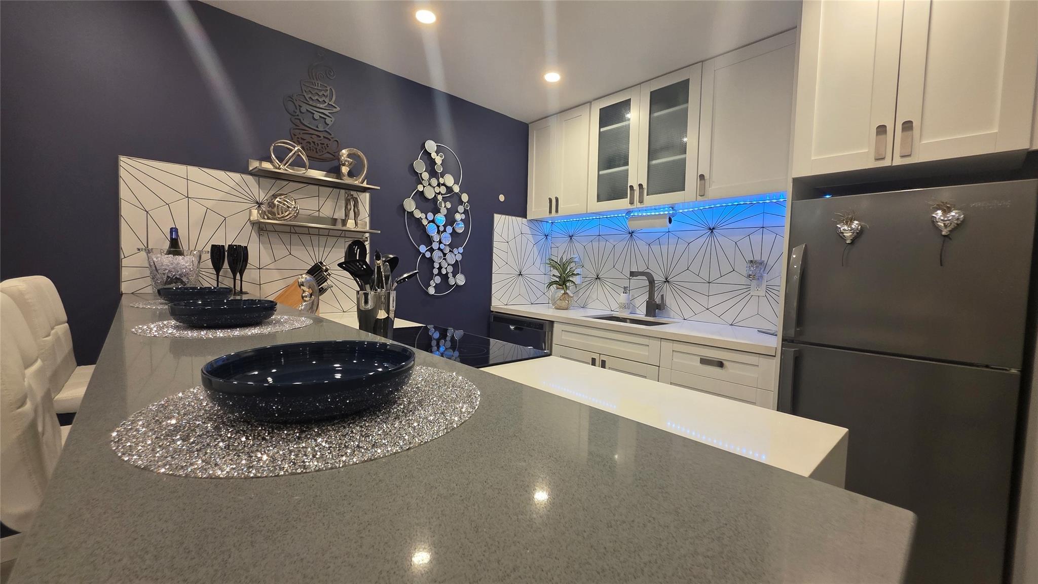 GOLDEN TOWERS - Residential