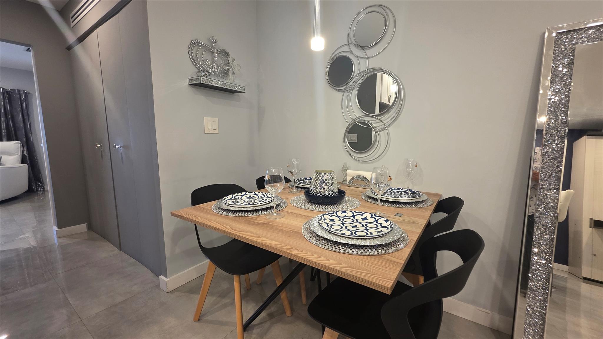 GOLDEN TOWERS - Residential