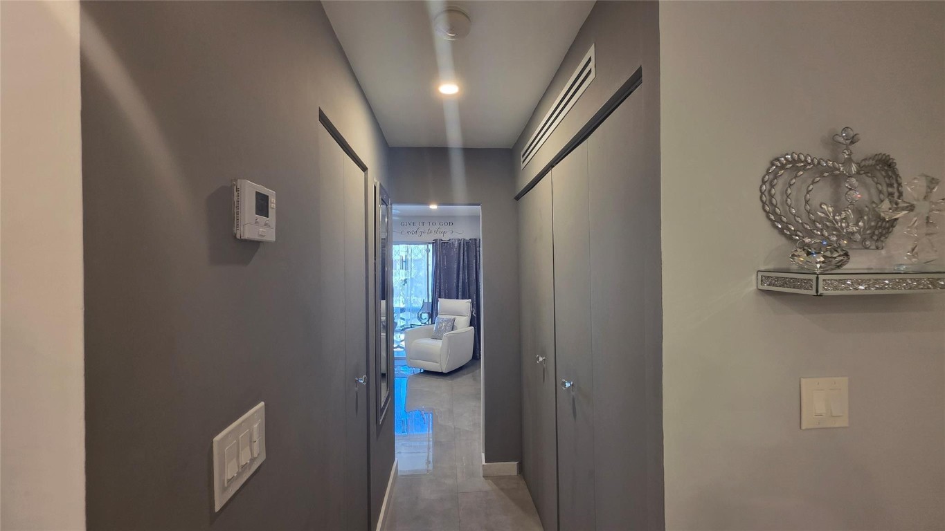 GOLDEN TOWERS - Residential