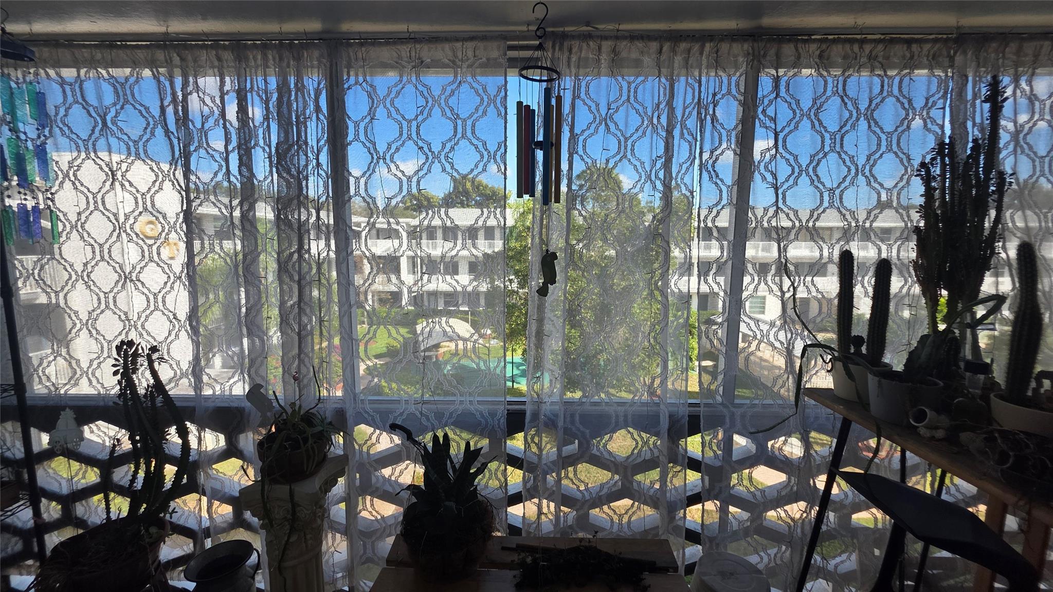 GOLDEN TOWERS - Residential