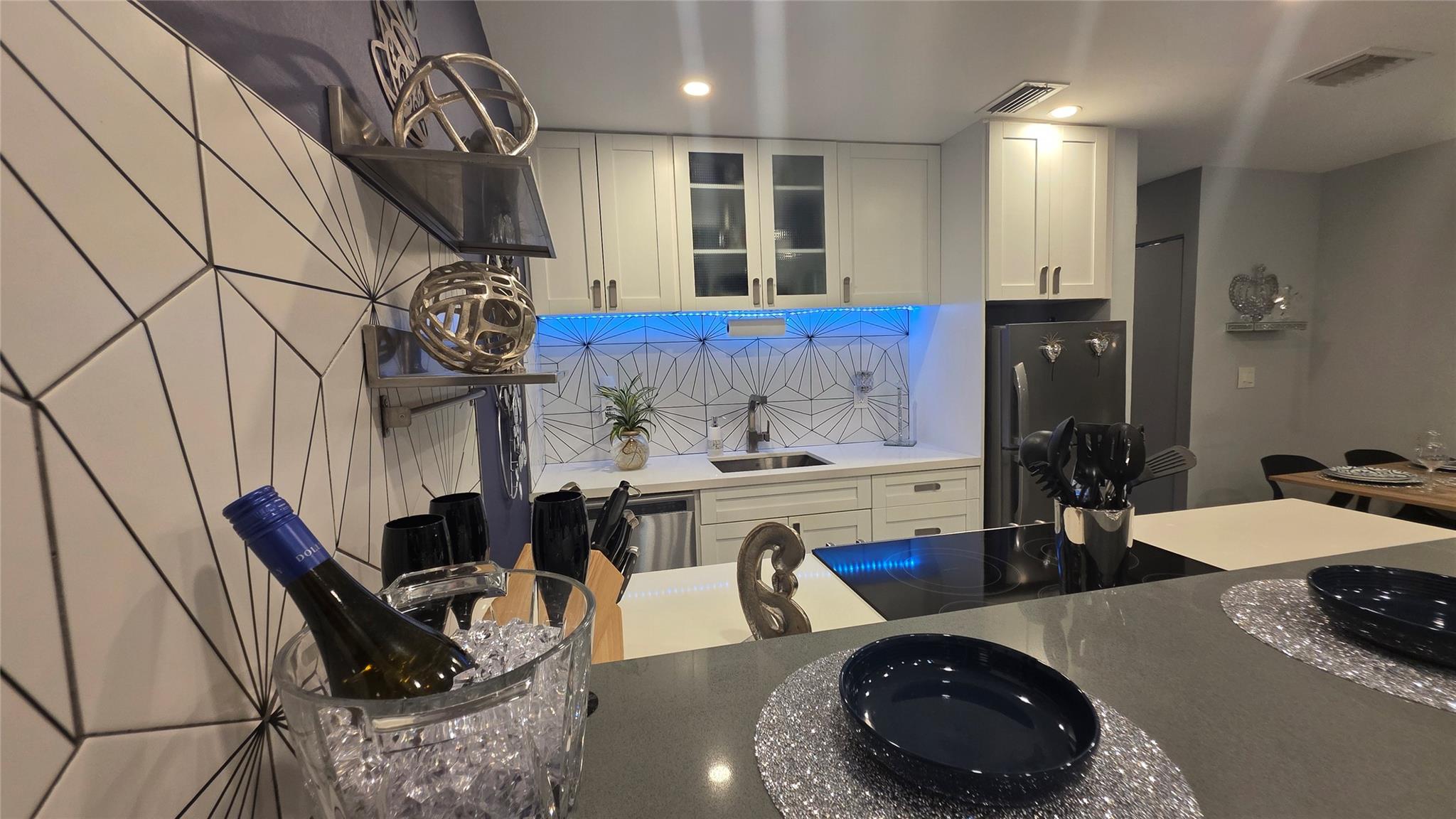 GOLDEN TOWERS - Residential