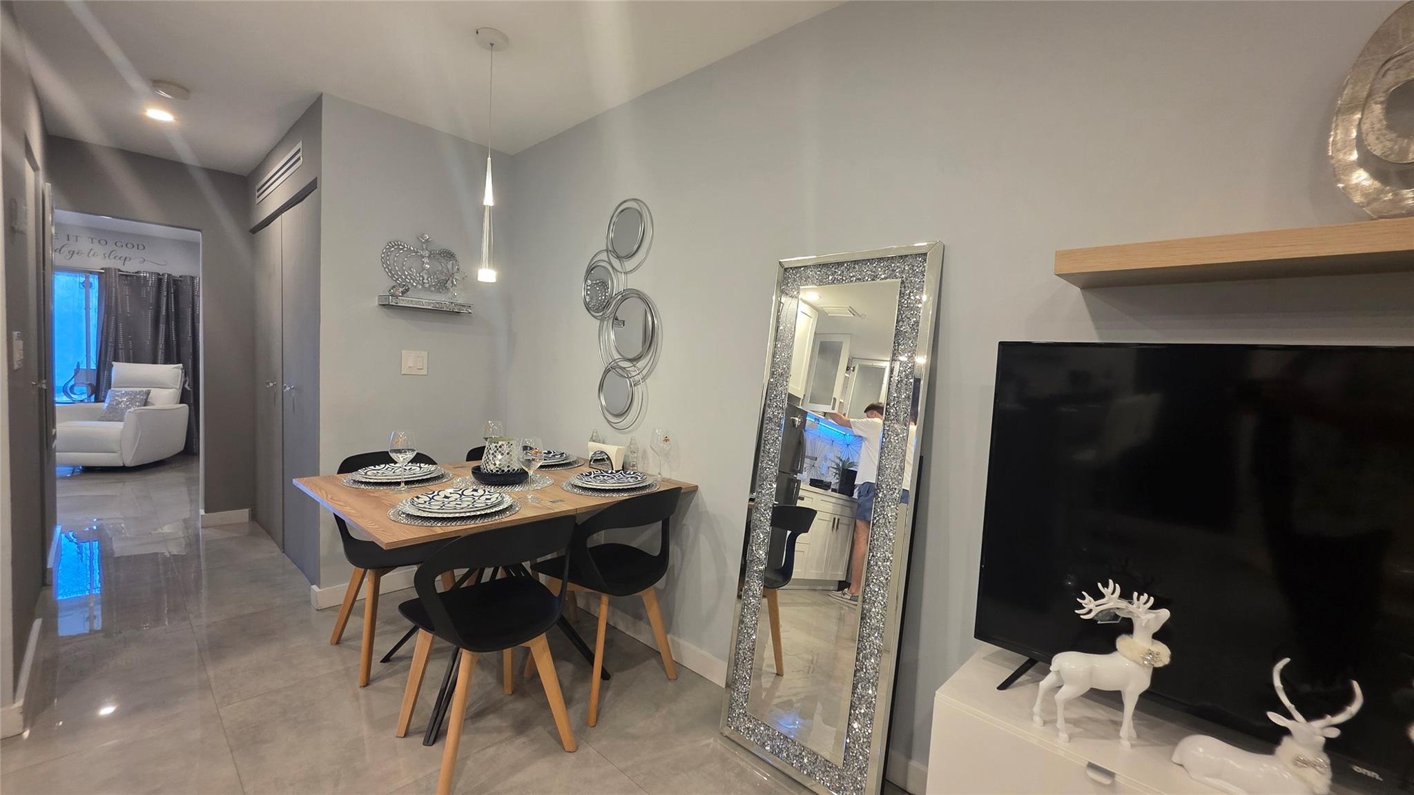 GOLDEN TOWERS - Residential