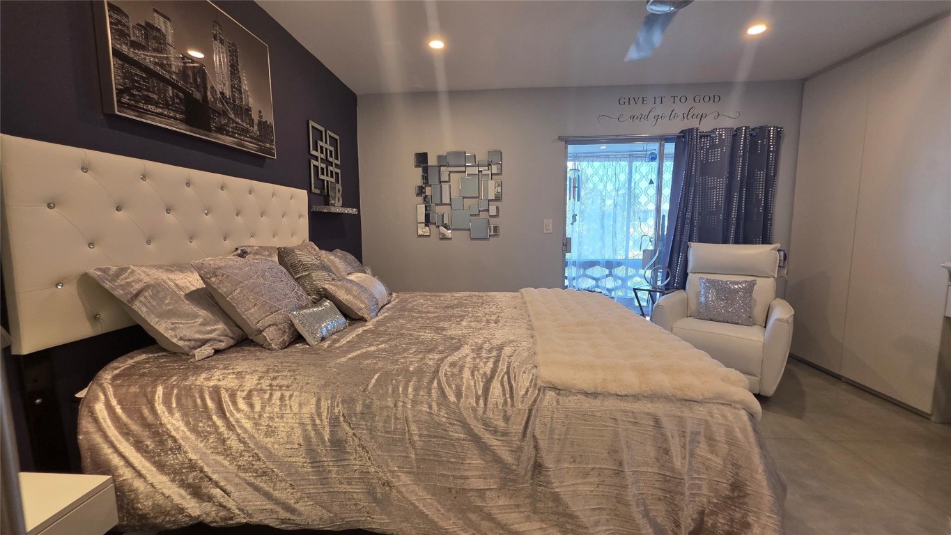 GOLDEN TOWERS - Residential