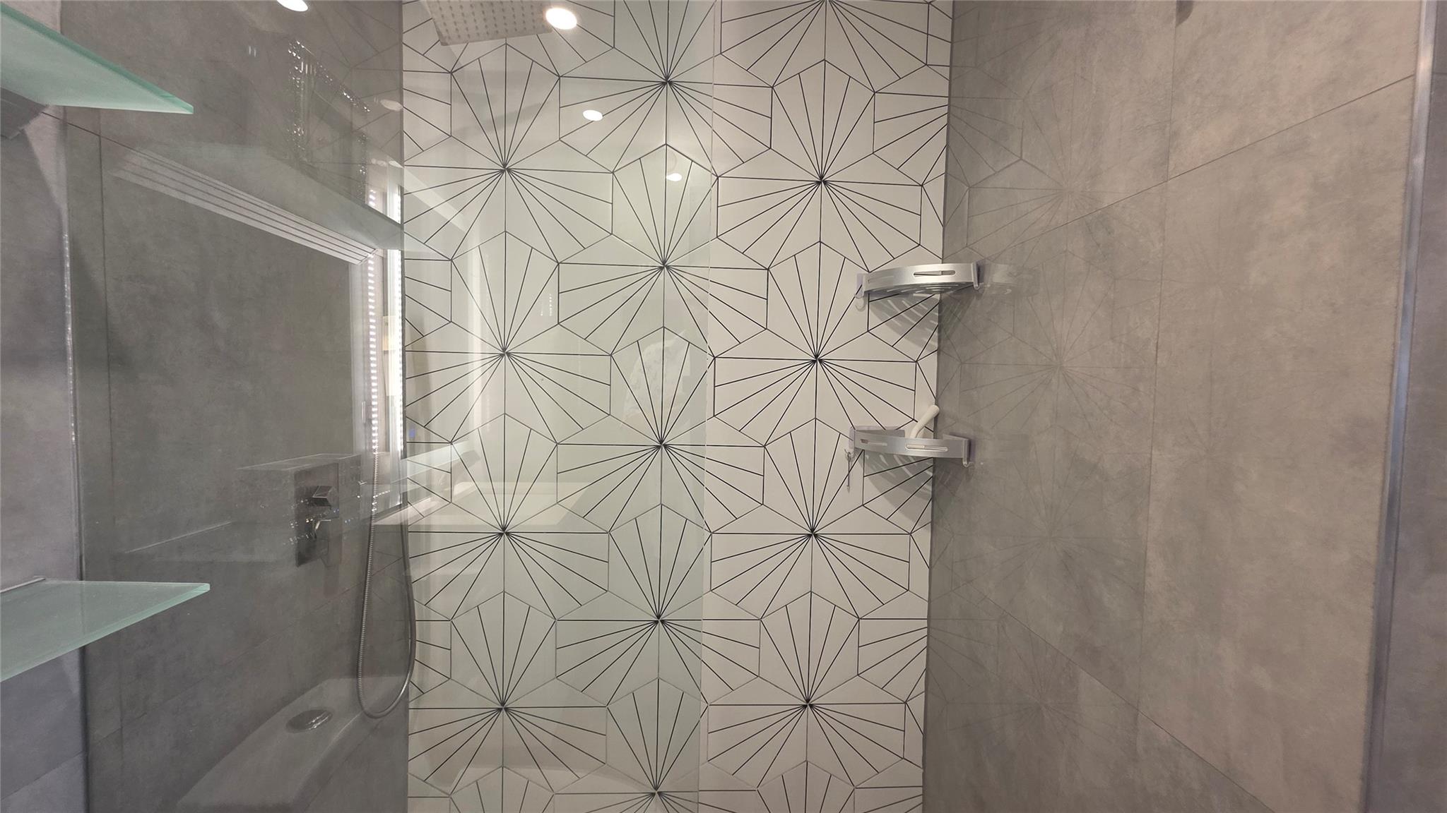 GOLDEN TOWERS - Residential