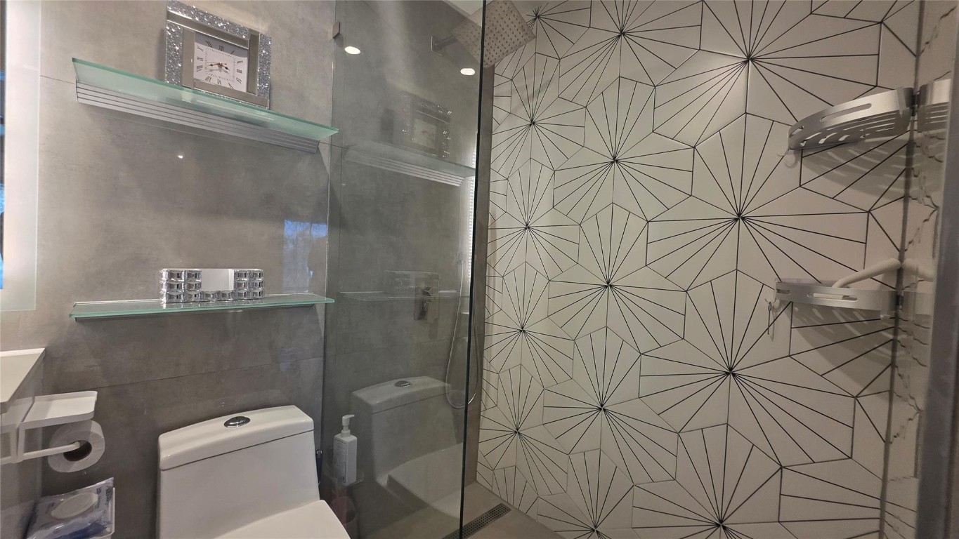 GOLDEN TOWERS - Residential