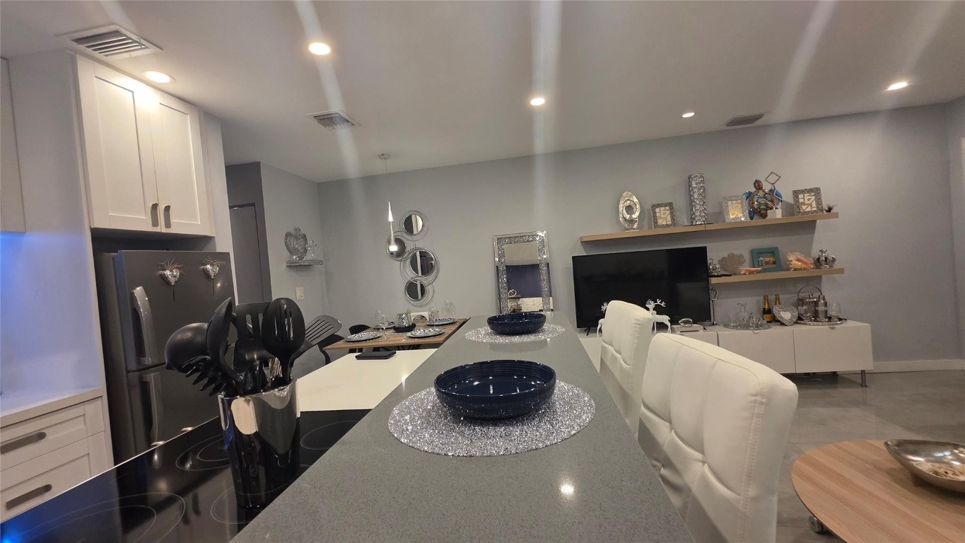 GOLDEN TOWERS - Residential