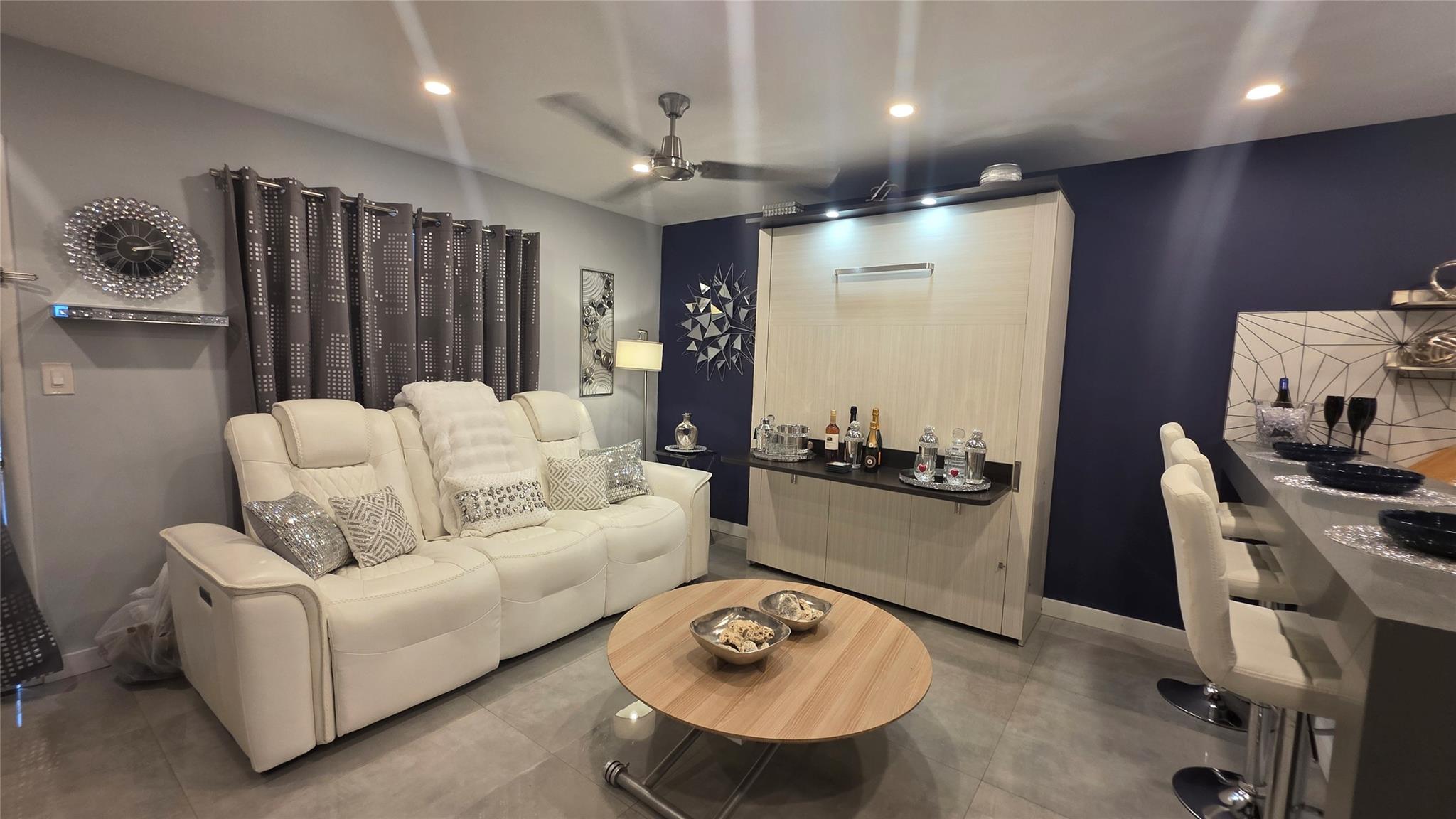 GOLDEN TOWERS - Residential