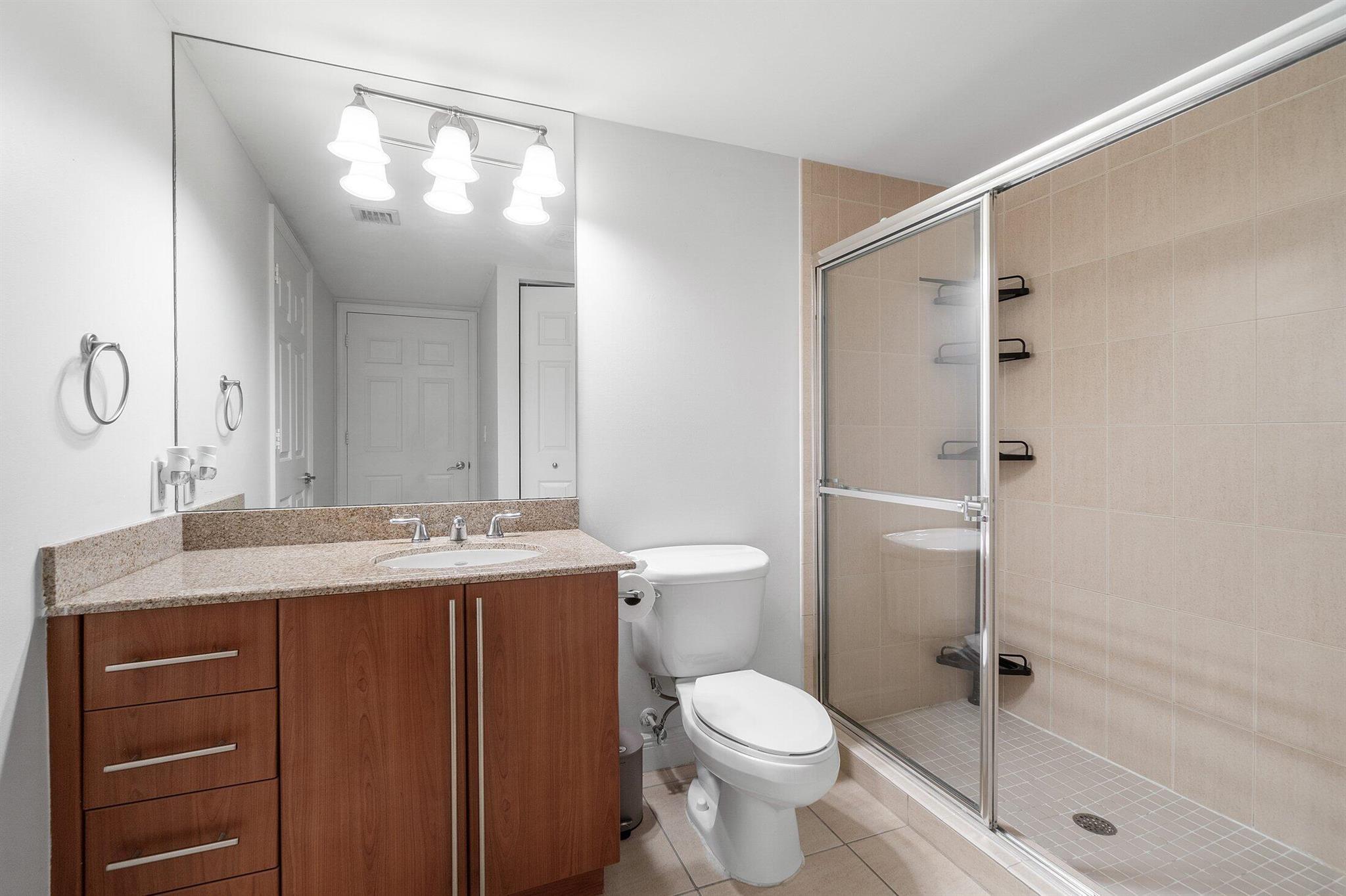 610 CLEMATIS CONDO - Residential Lease