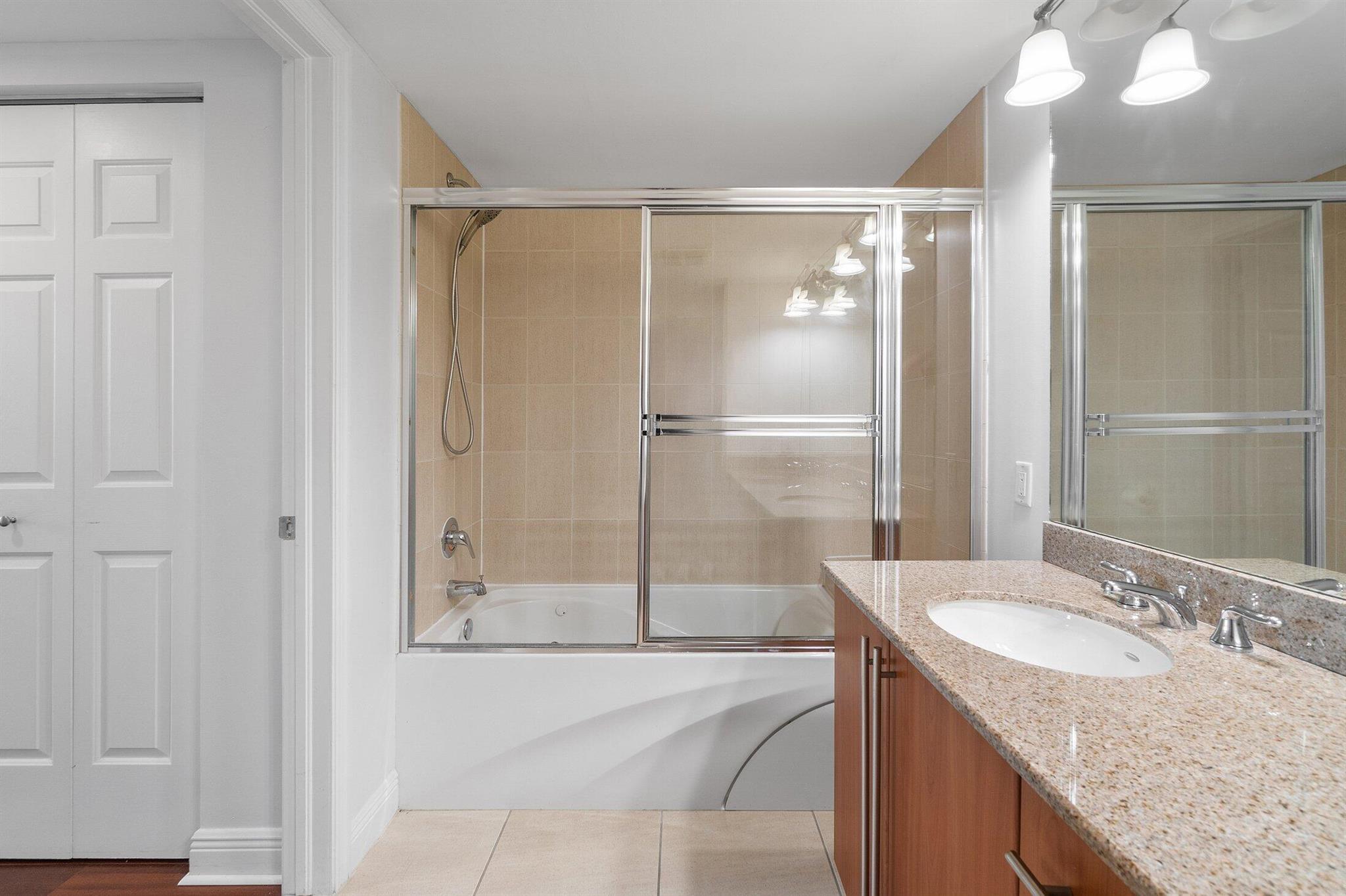 610 CLEMATIS CONDO - Residential Lease