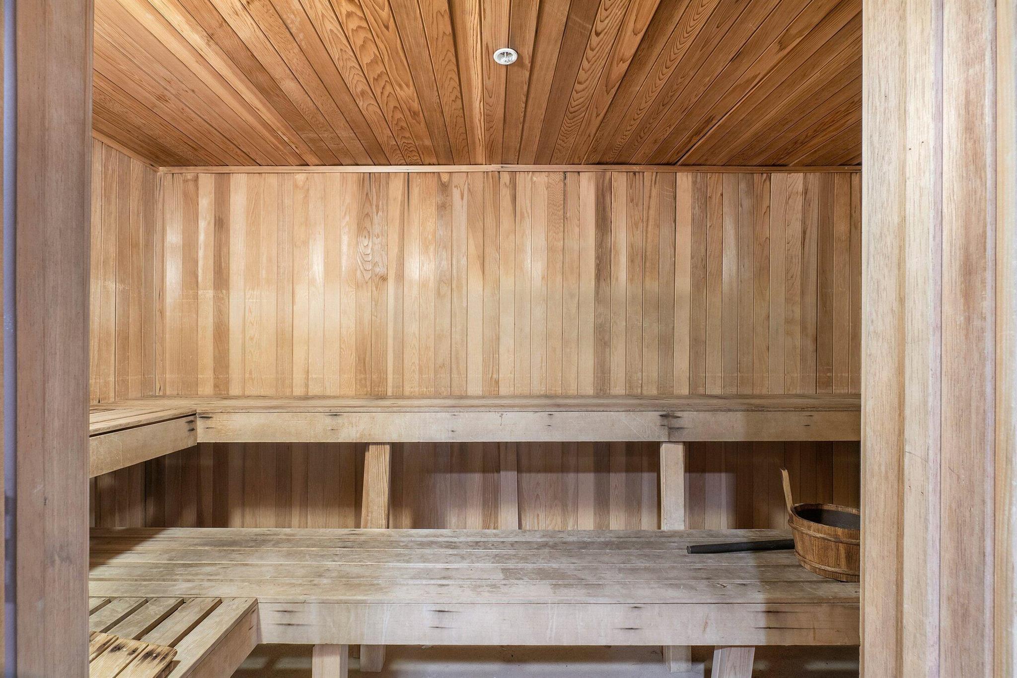 610 CLEMATIS CONDO - Residential Lease