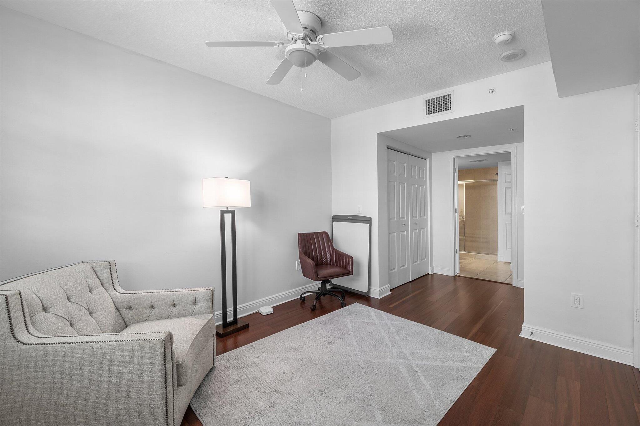 610 CLEMATIS CONDO - Residential Lease