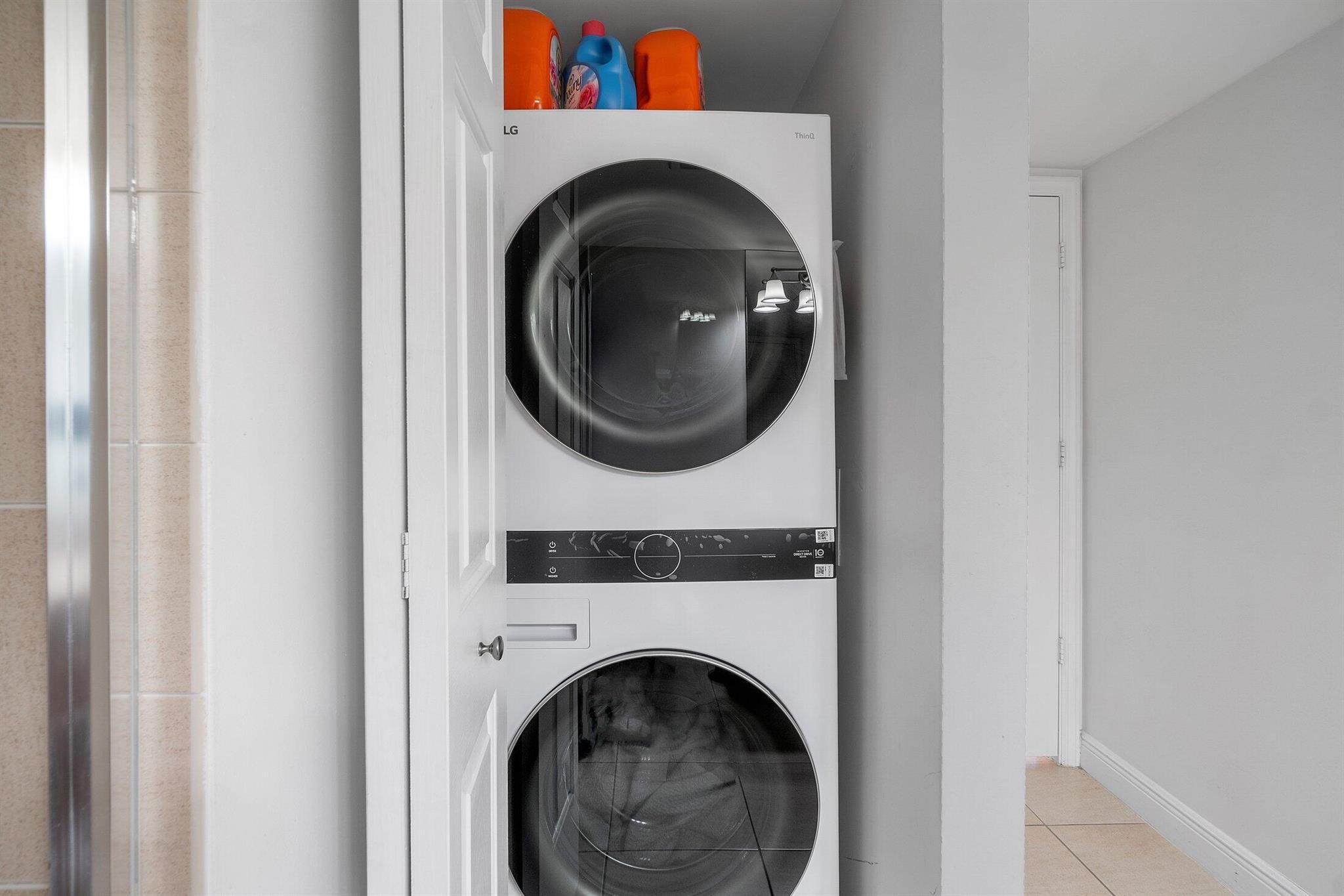 610 CLEMATIS CONDO - Residential Lease