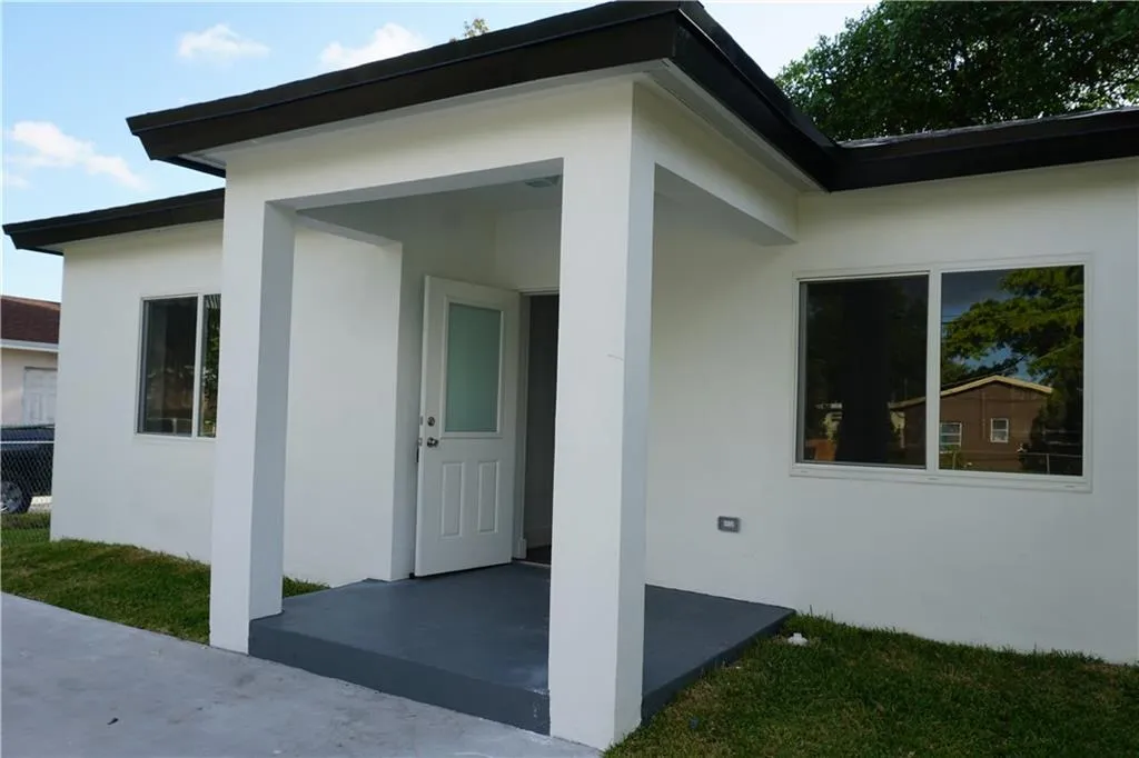 735 Phippen Waiters Rd  