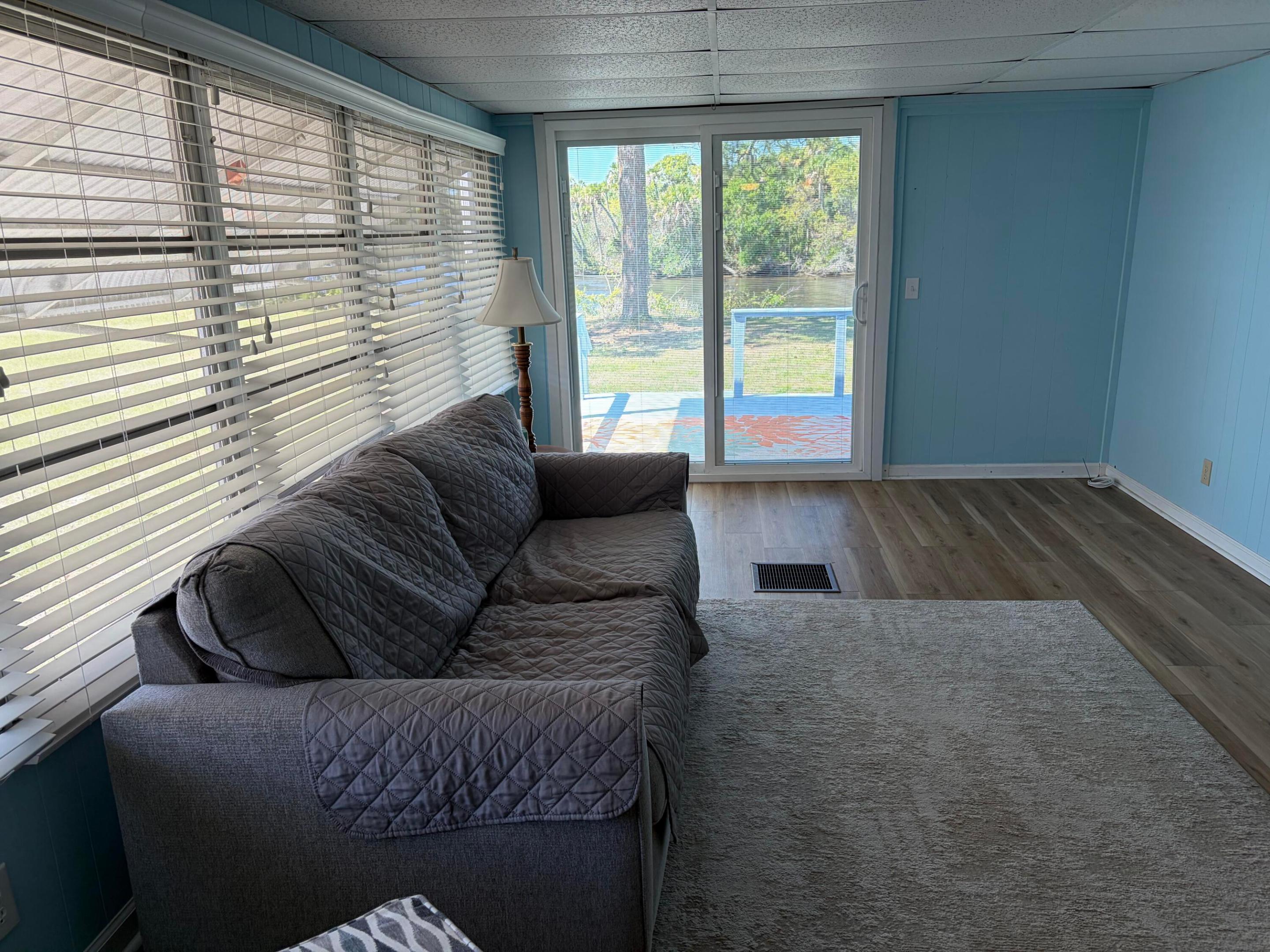 Spanish Lakes Riverfront - Residential