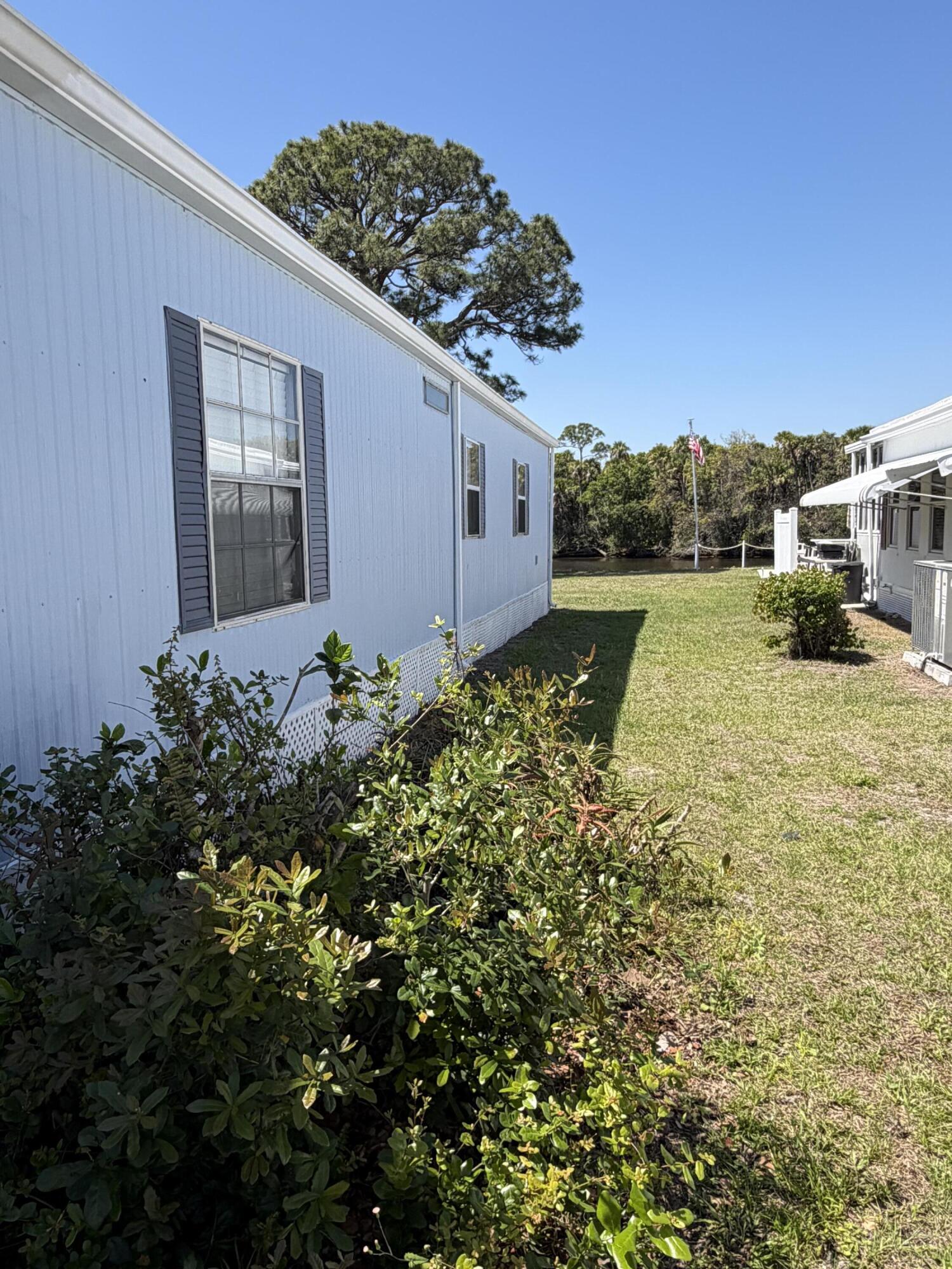 Spanish Lakes Riverfront - Residential