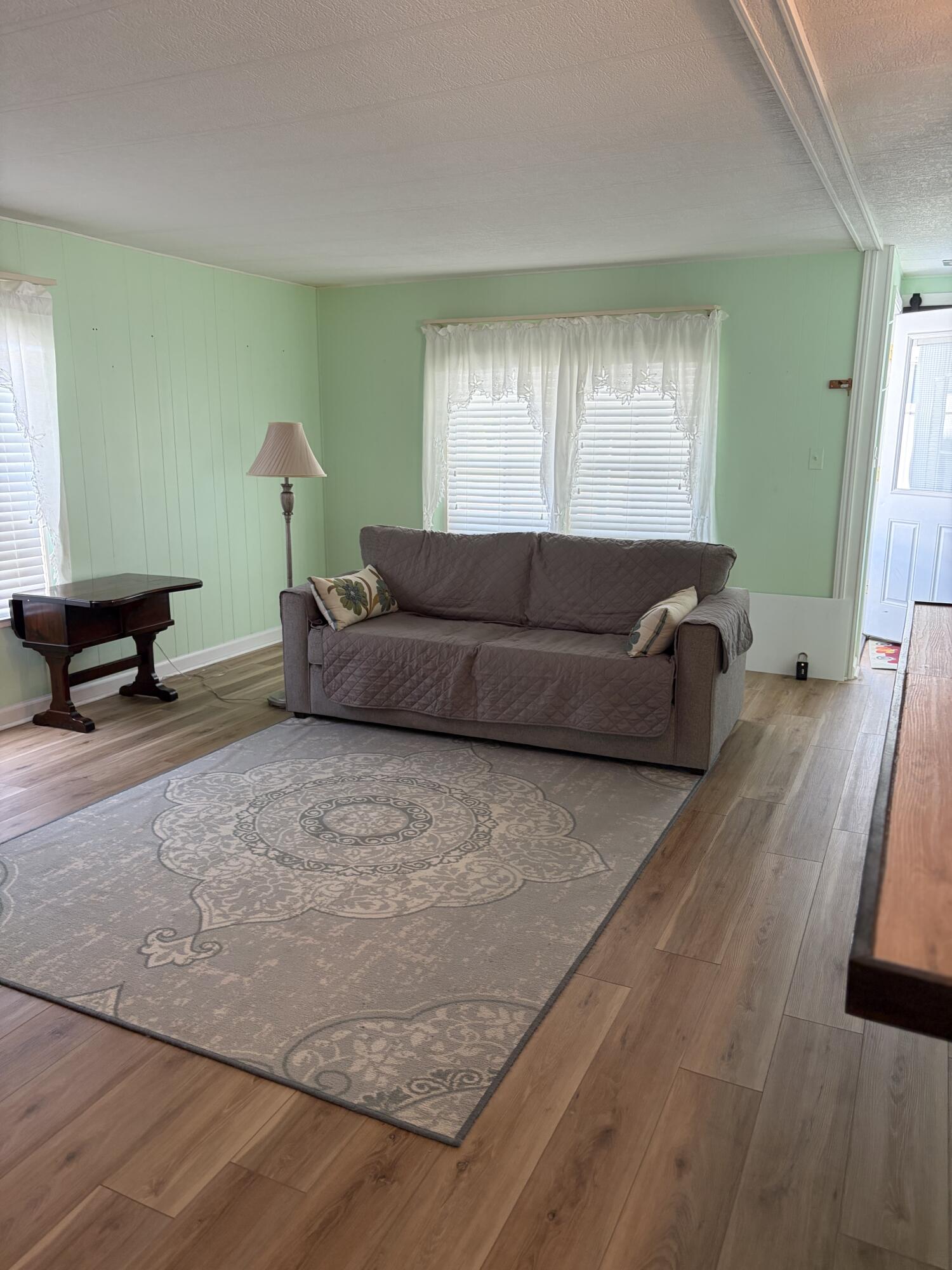 Spanish Lakes Riverfront - Residential