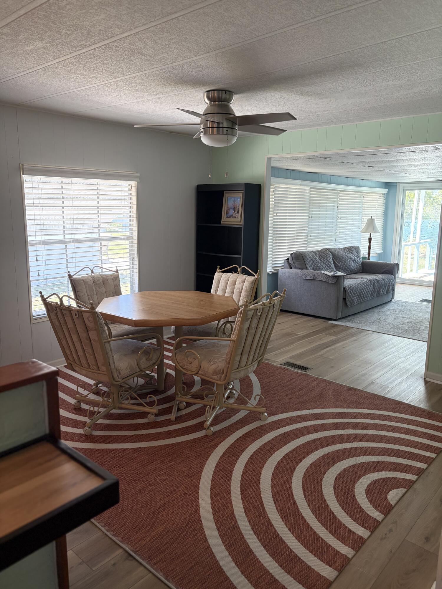 Spanish Lakes Riverfront - Residential