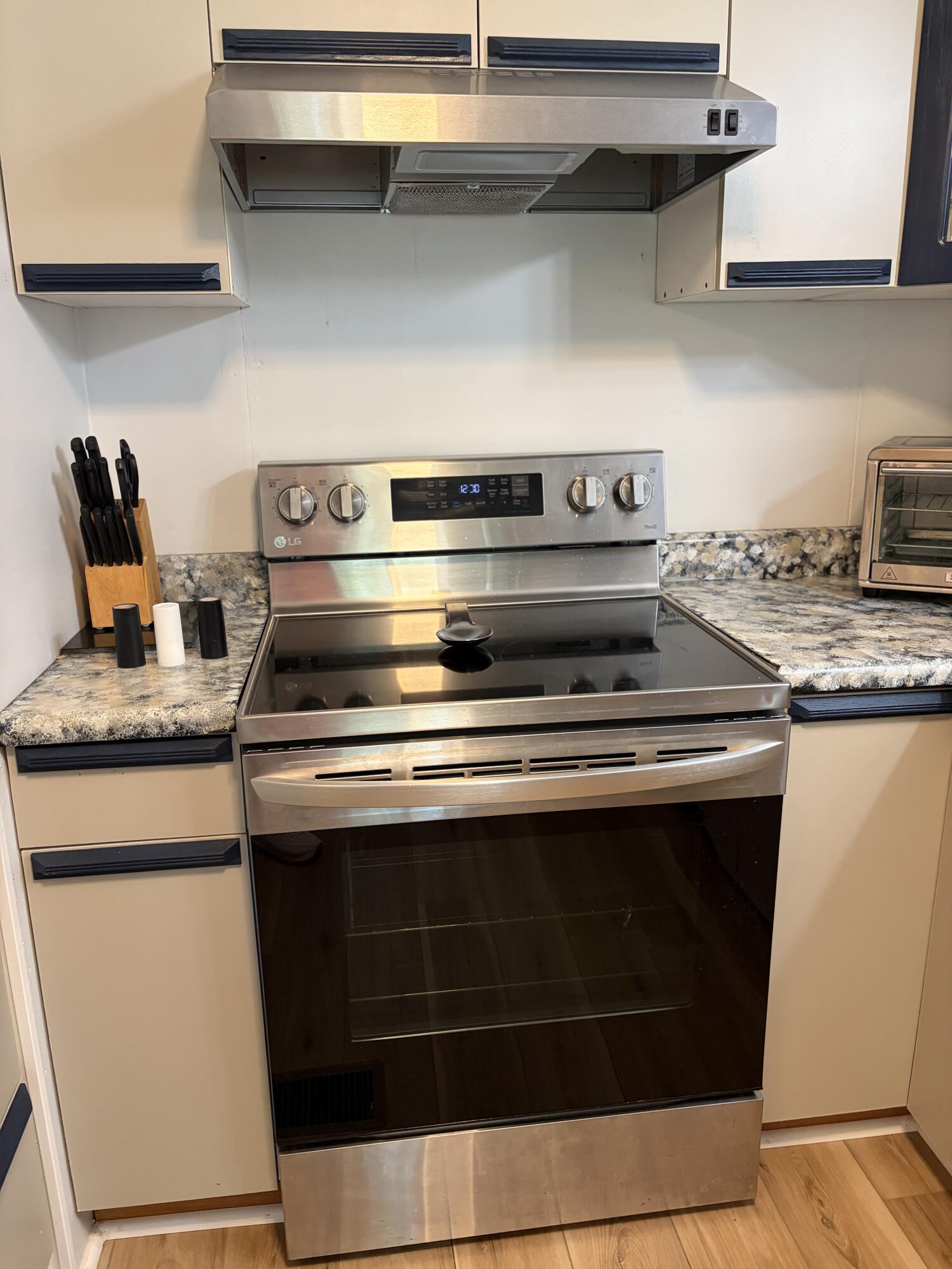 Spanish Lakes Riverfront - Residential