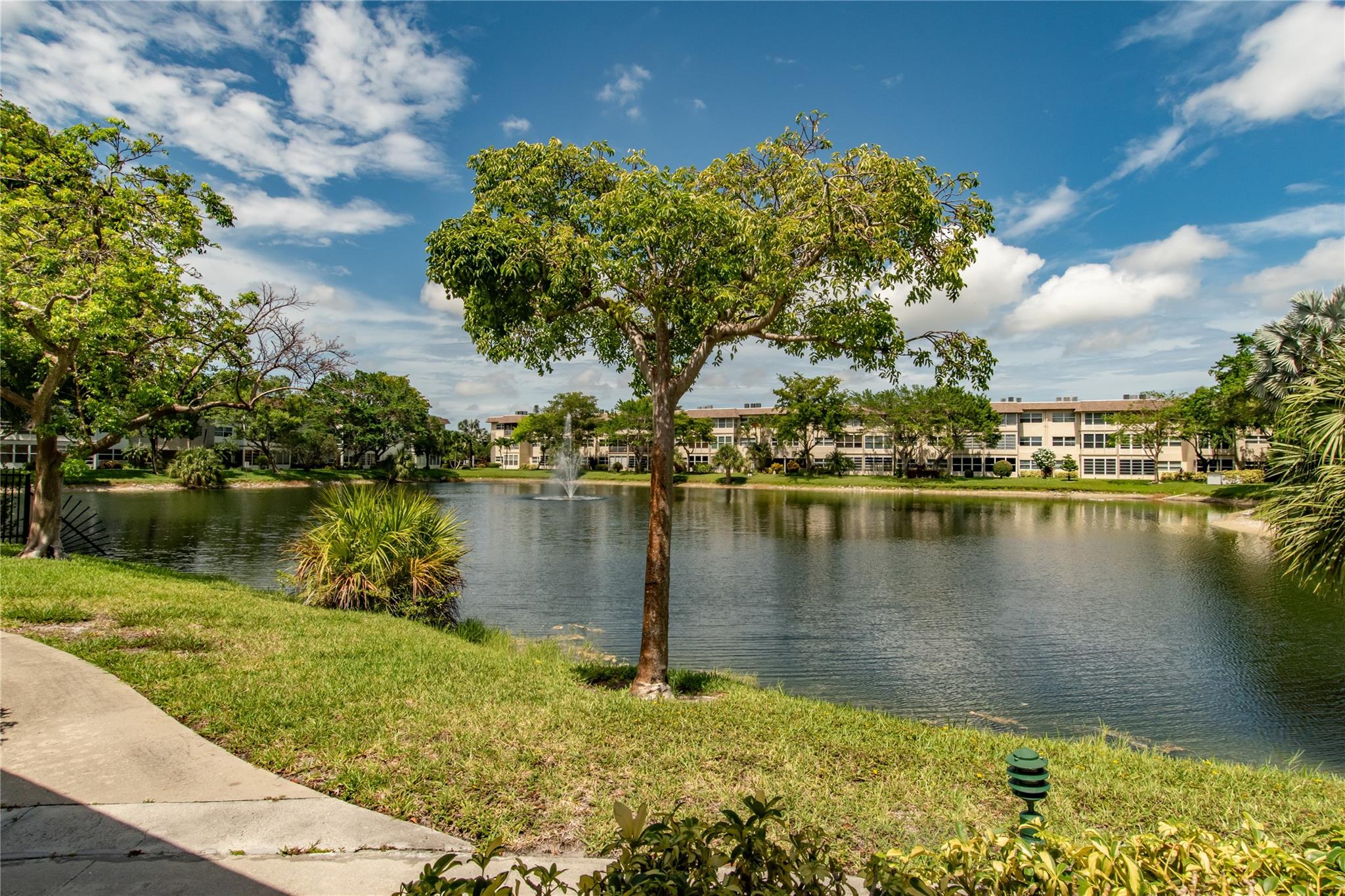 Aloha Gardens Condo - Residential Lease