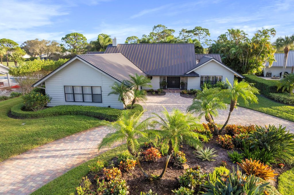 Photo of 5744 SE Glen Eagle Way, Stuart, FL 34997 (MLS # R10946201)