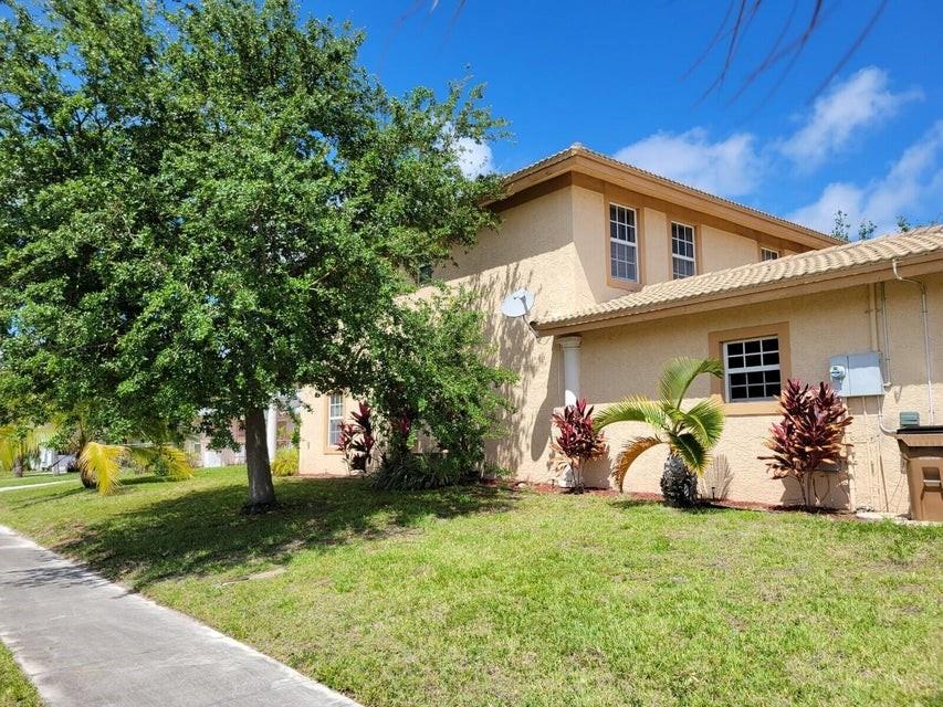 36-47-42 POR SE1/4 OF SE1 - Residential