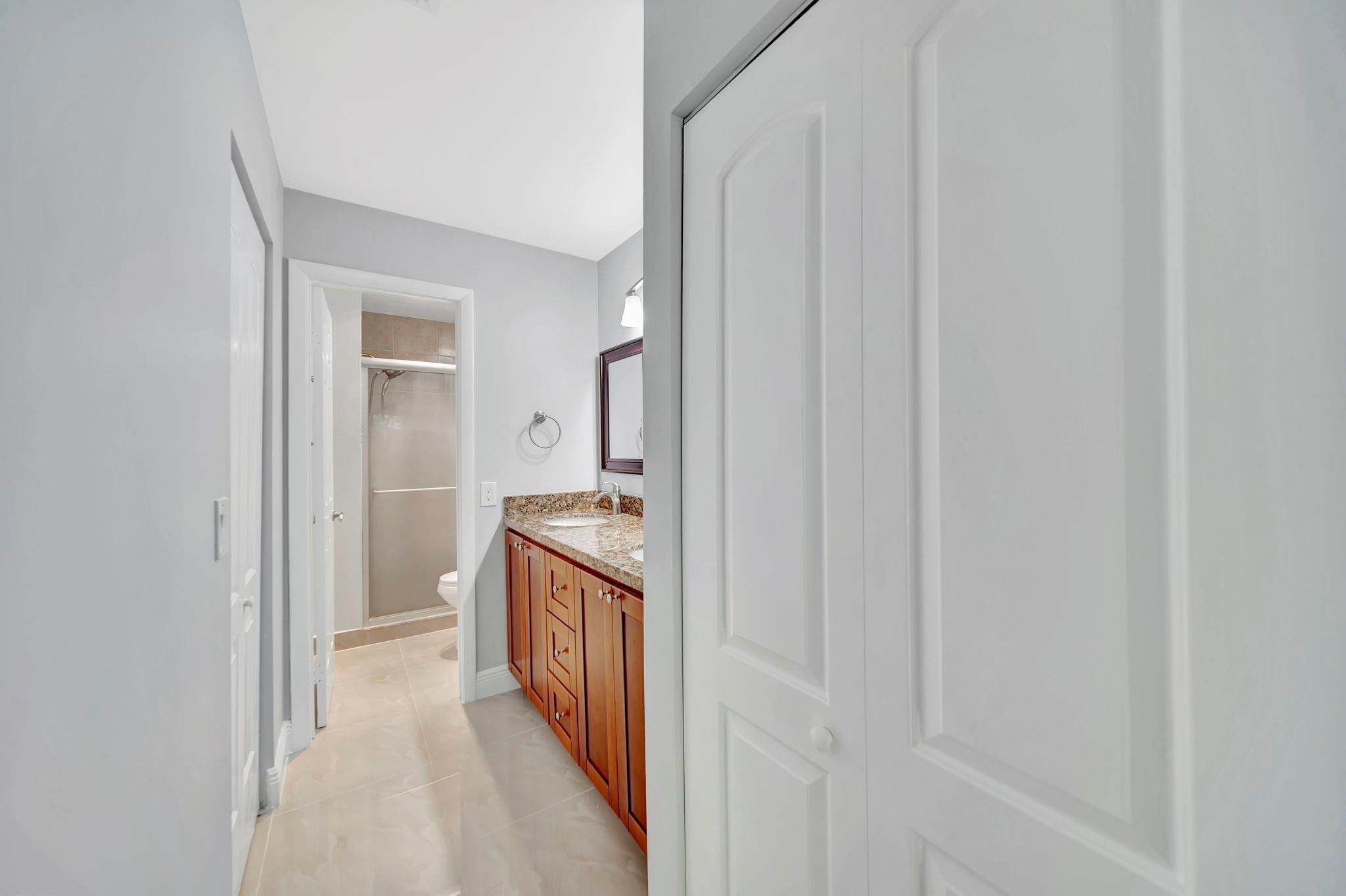 Meadowridge East Condo - Residential Lease