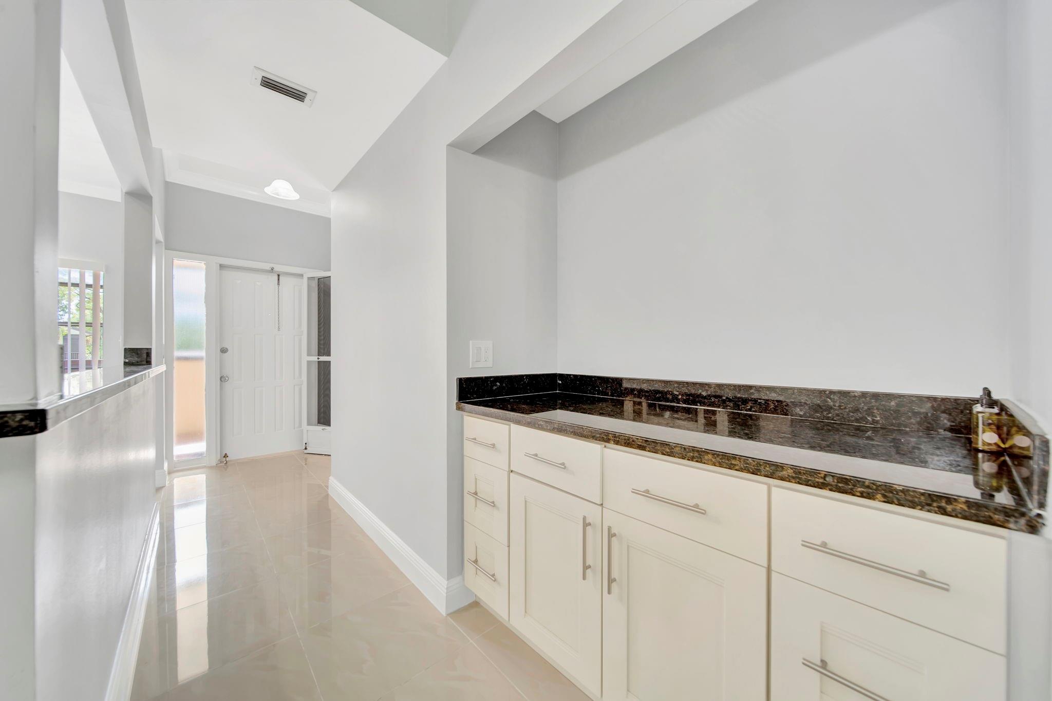 Meadowridge East Condo - Residential Lease